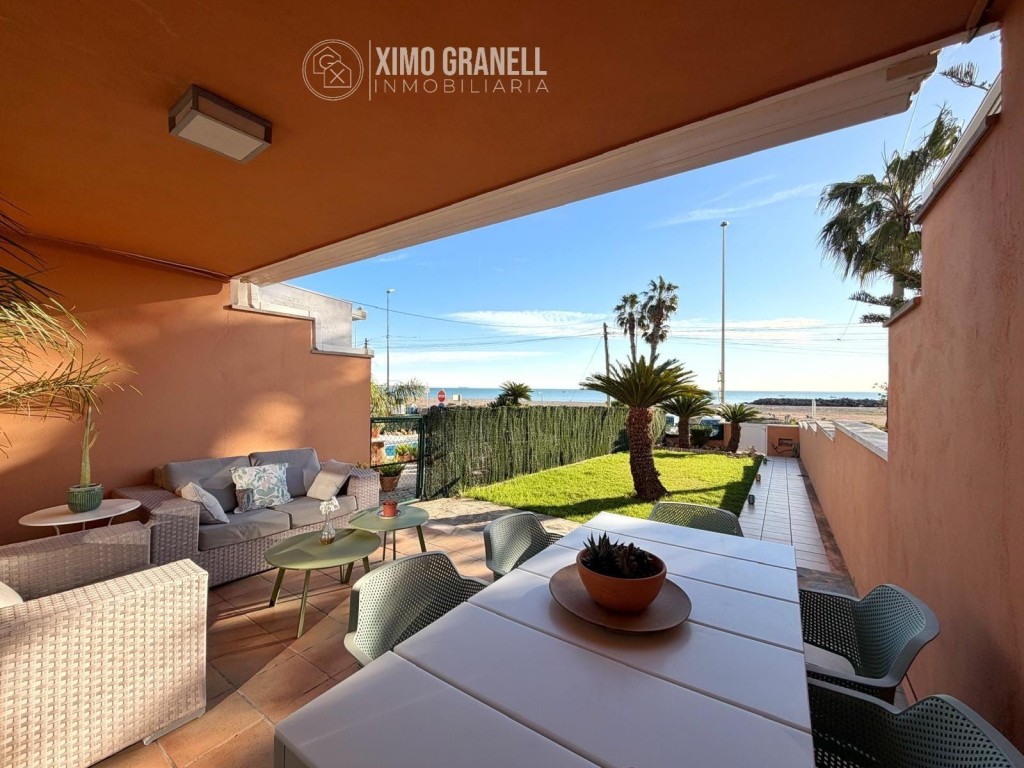Adosada en Venta en Almazora - Almassora Castellón - foto 2