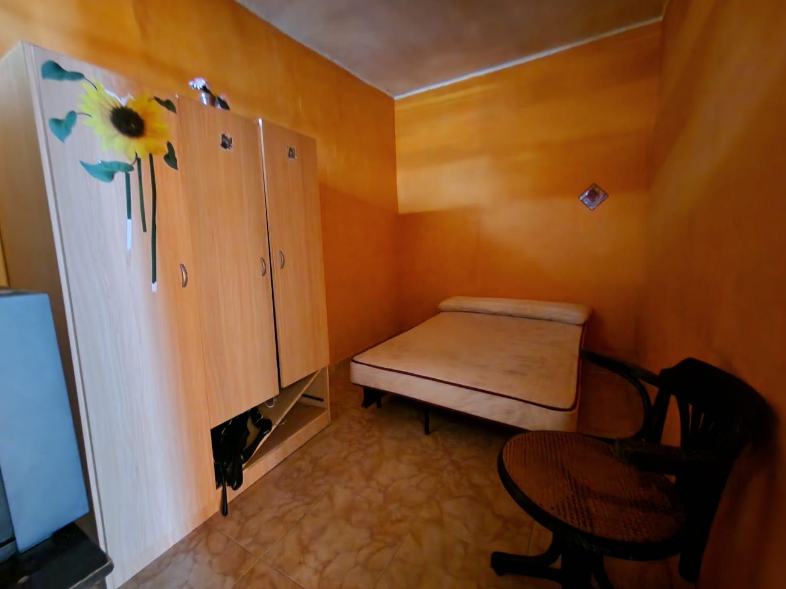 En venta edificio con 4 viviendas y bajo en la calle Extrema - foto 11