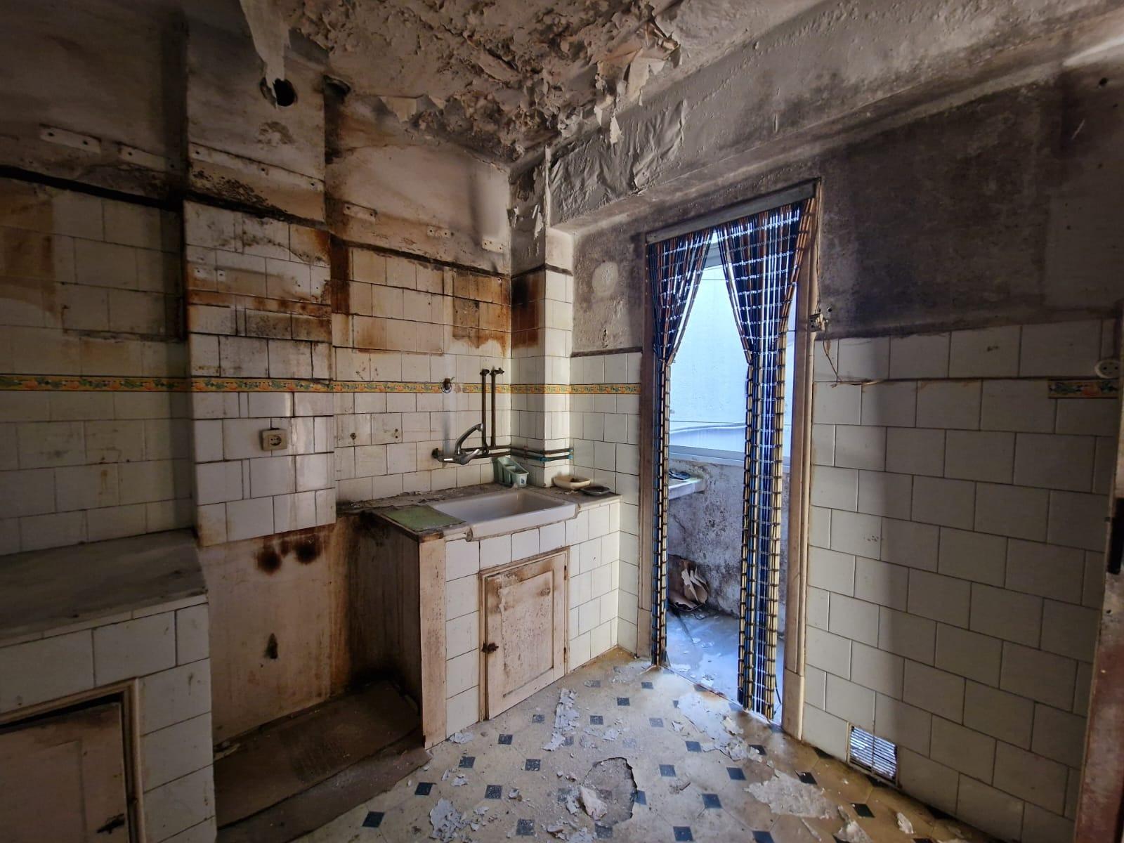 En venta edificio con 4 viviendas y bajo en la calle Extrema - foto 32