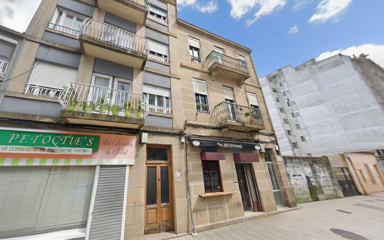 En venta edificio con 4 viviendas y bajo en la calle Extrema - foto 6