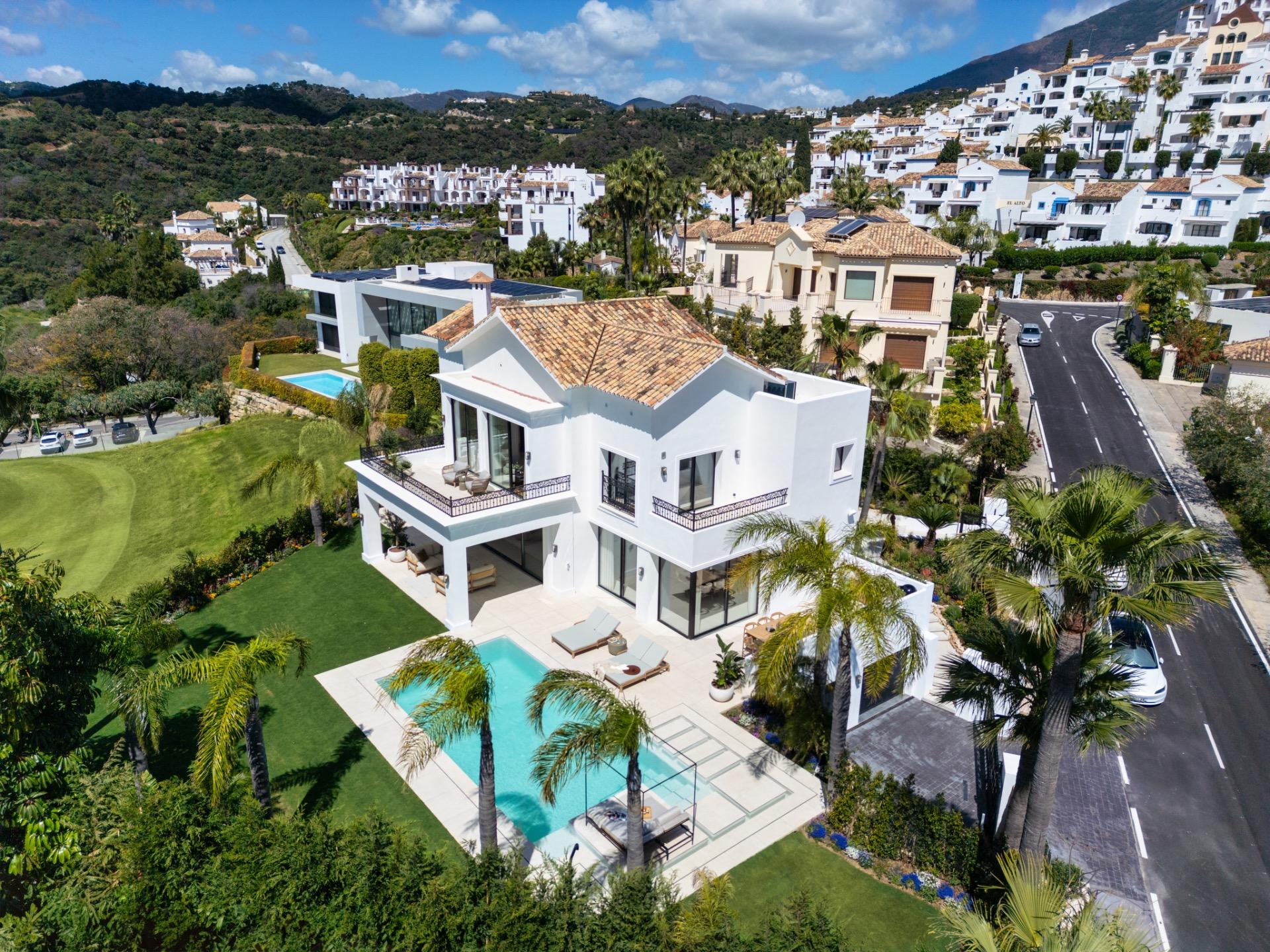 VILLA DE LUJO EN LOS ARQUEROS, BENAHAVÍS - foto 36