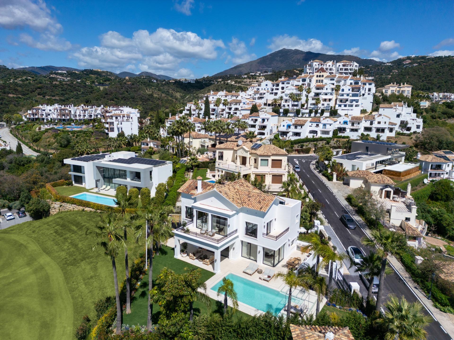 VILLA DE LUJO EN LOS ARQUEROS, BENAHAVÍS - foto 37