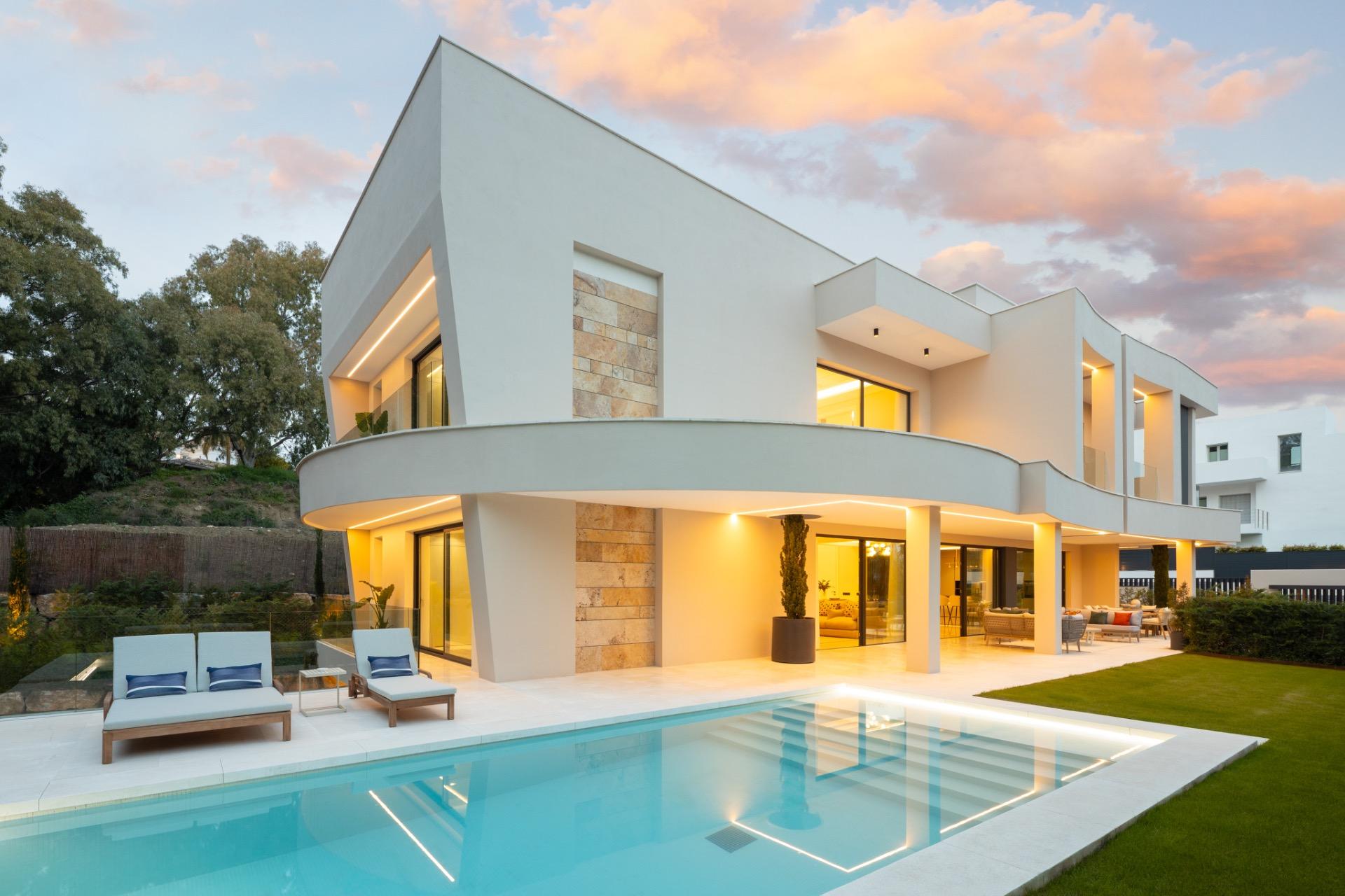 VILLA DE LUJO EN LA CERQUILLA, NUEVA ANDALUCIA MARBELLA - foto 3