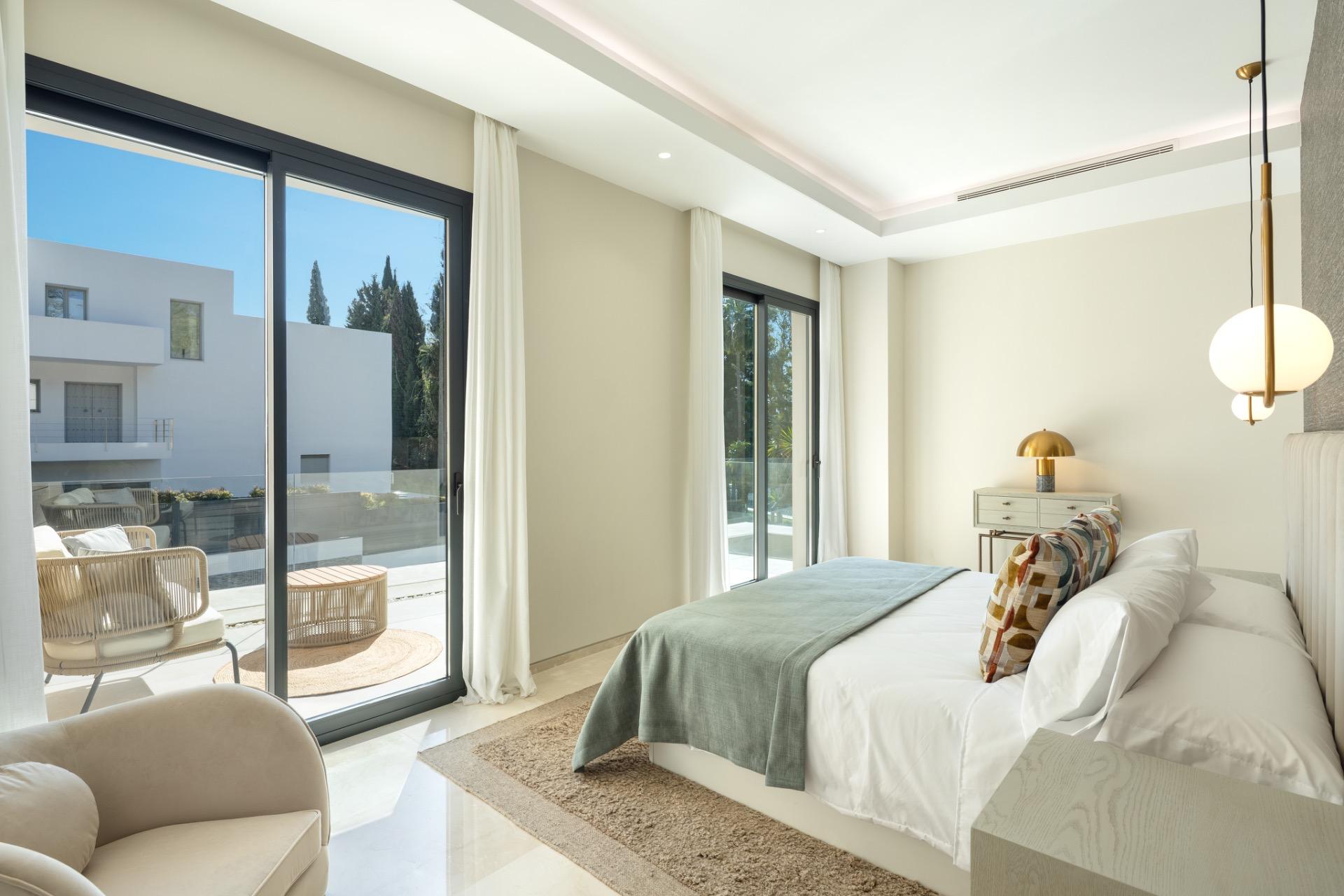 VILLA DE LUJO EN LA CERQUILLA, NUEVA ANDALUCIA MARBELLA - foto 23