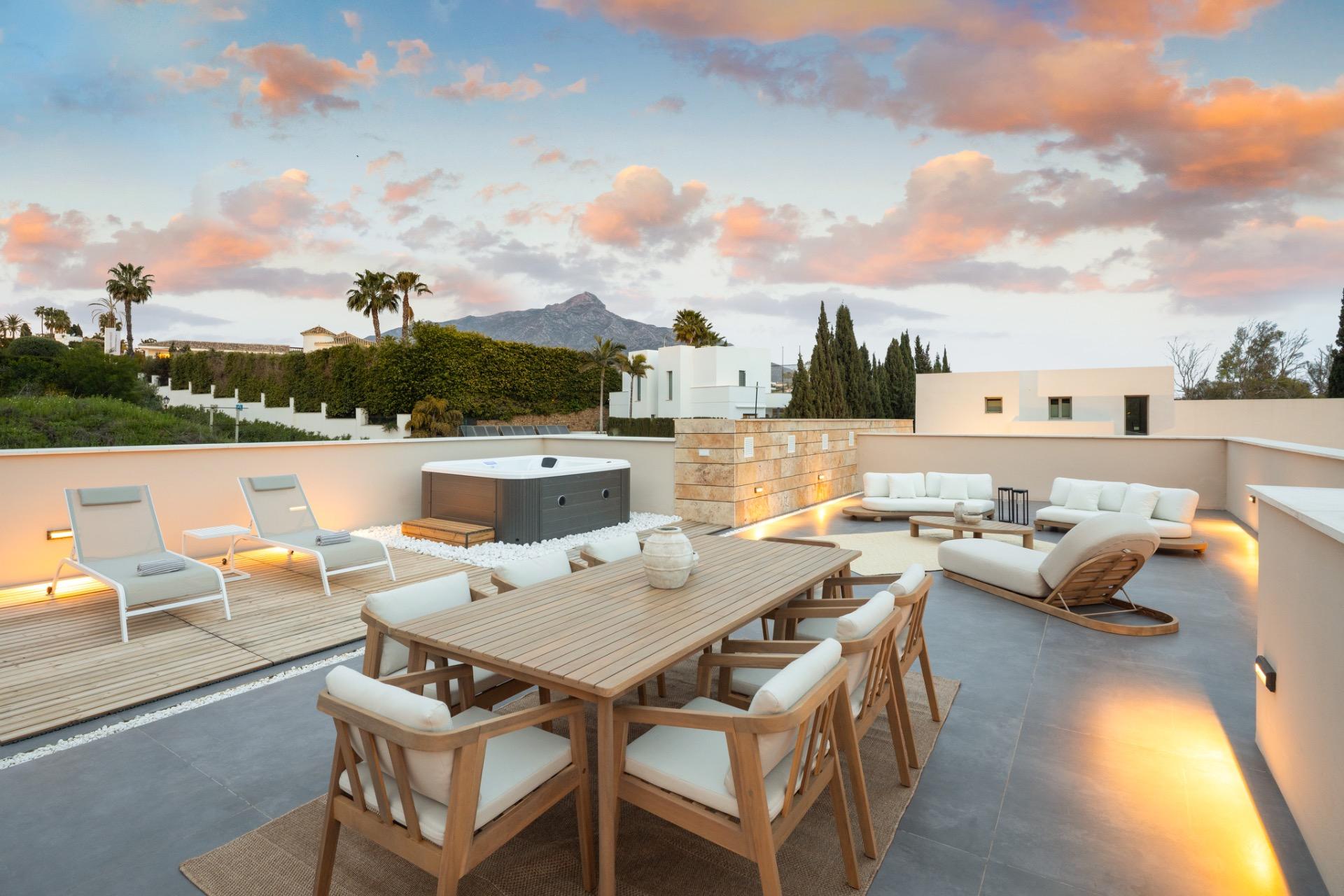 VILLA DE LUJO EN LA CERQUILLA, NUEVA ANDALUCIA MARBELLA - foto 32