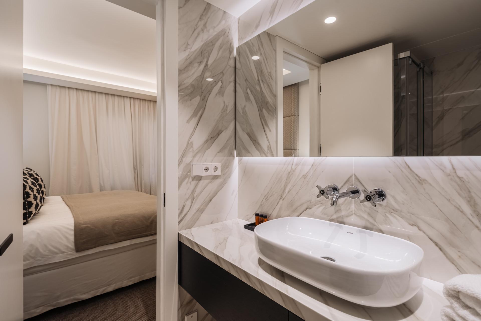 APARTAMENTO DE LUJO EN PUENTE ROMANO COMPLETAMENTE REFORMADO - foto 14