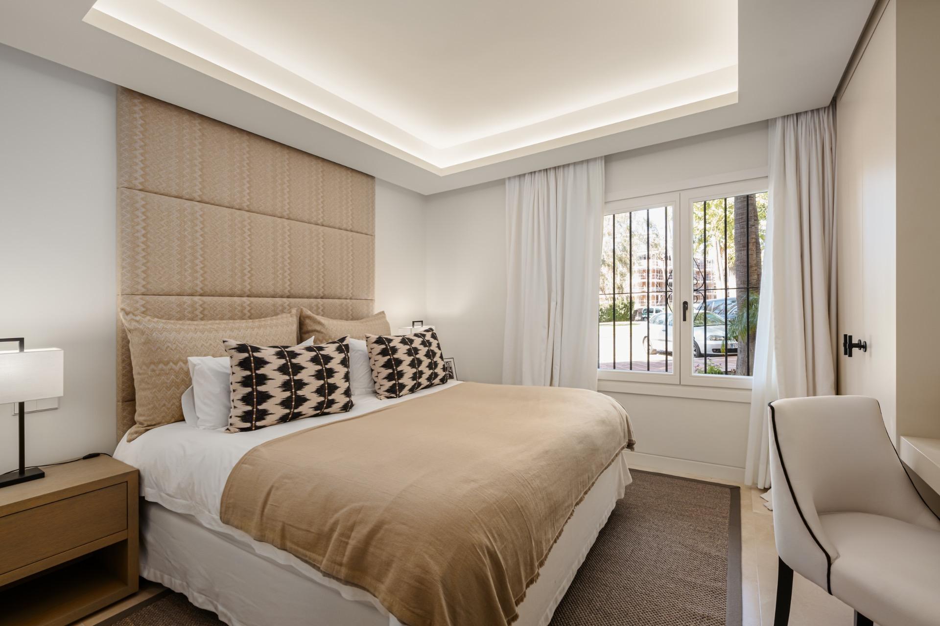 APARTAMENTO DE LUJO EN PUENTE ROMANO COMPLETAMENTE REFORMADO - foto 25