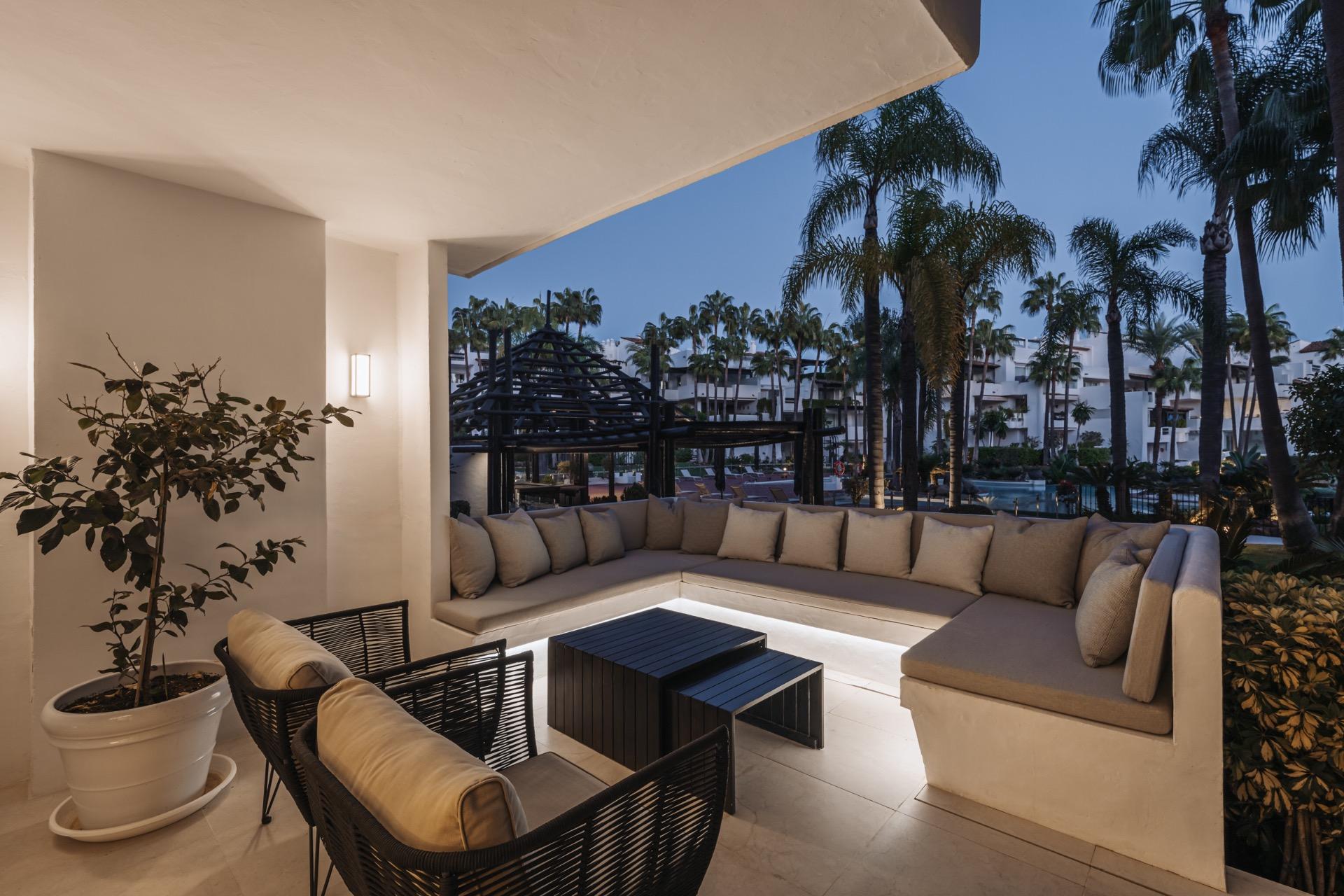 APARTAMENTO DE LUJO EN PUENTE ROMANO COMPLETAMENTE REFORMADO - foto 26