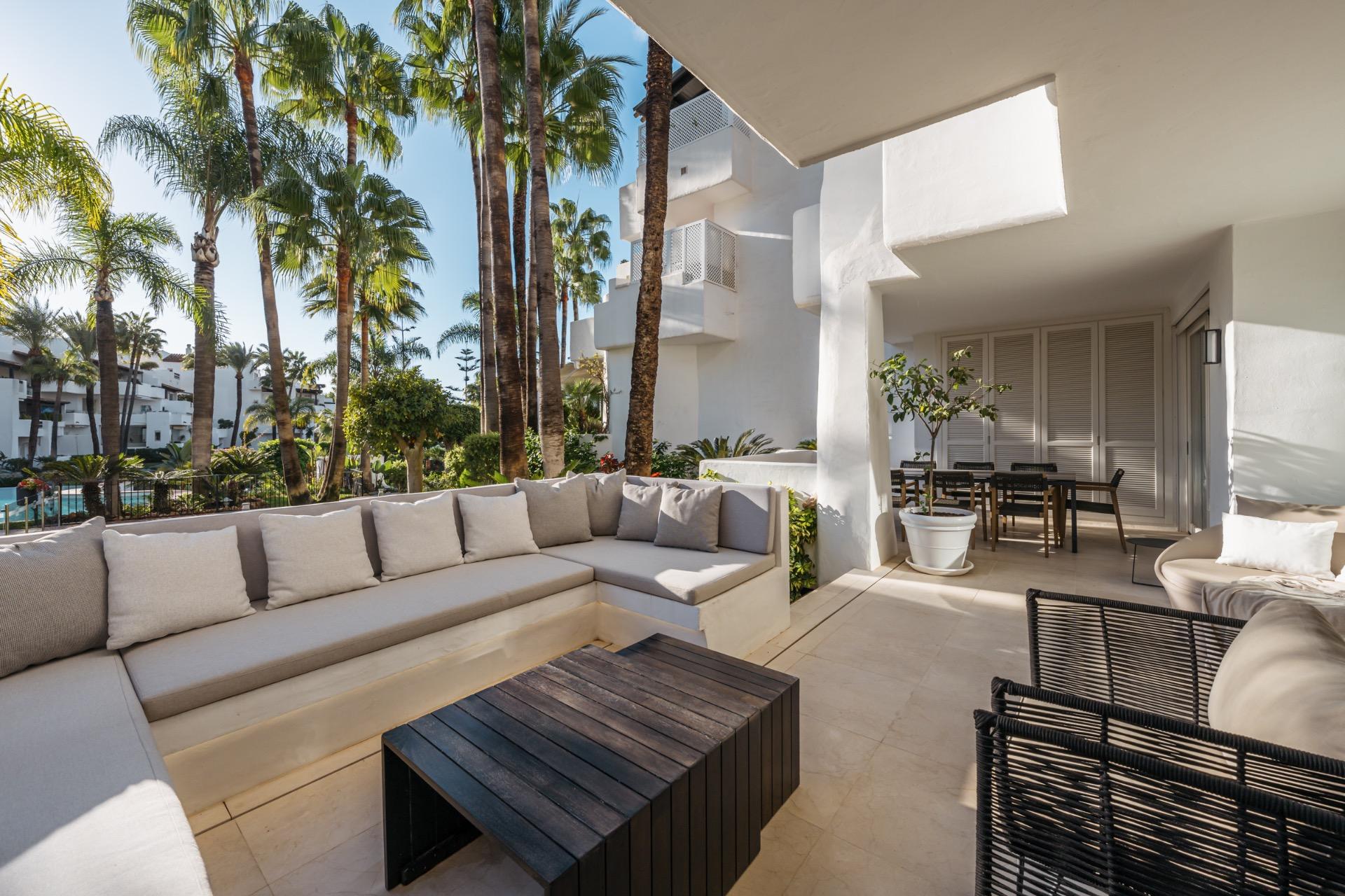 APARTAMENTO DE LUJO EN PUENTE ROMANO COMPLETAMENTE REFORMADO - foto 6