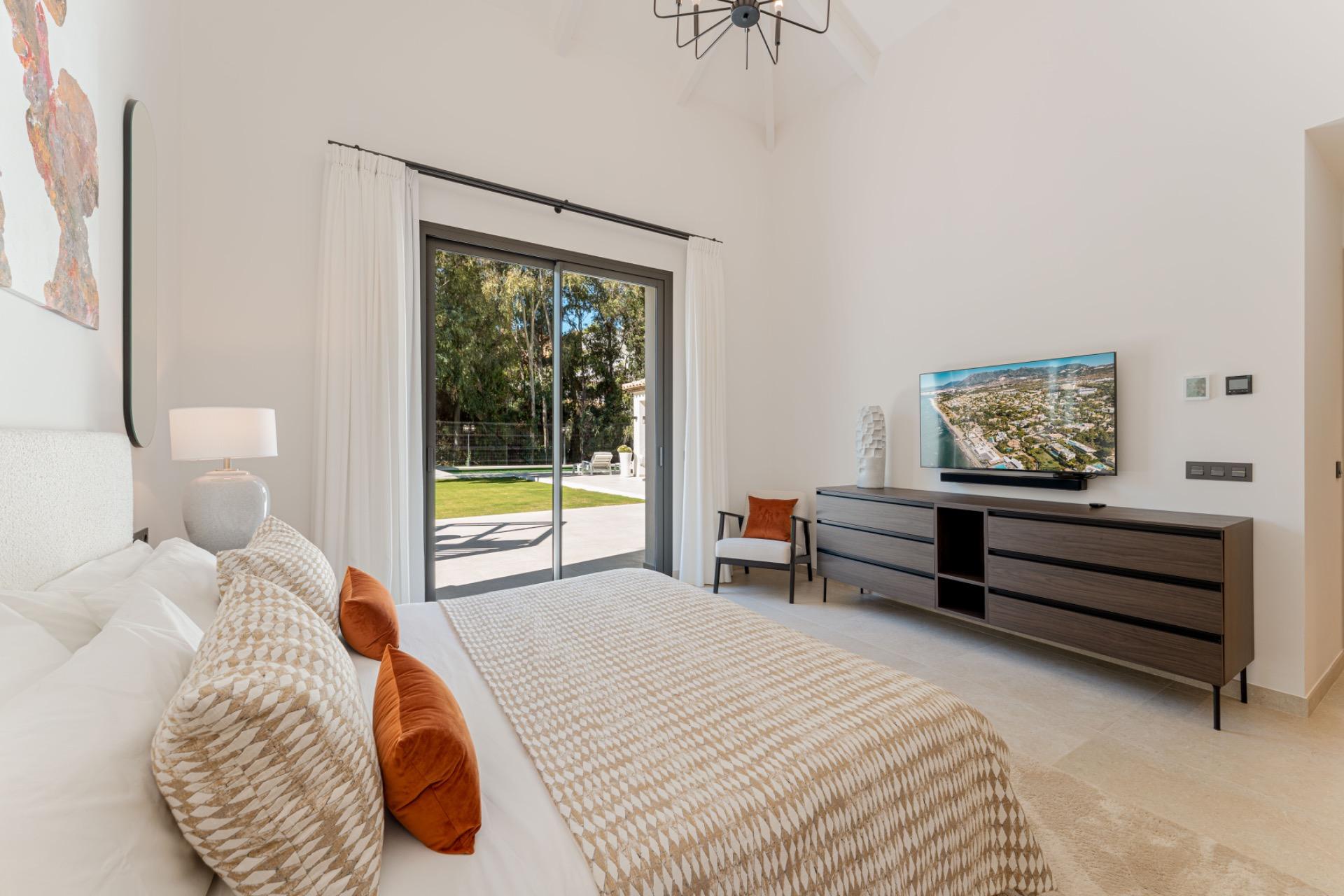 VILLA DE LUJO EN NUEVA ANDALUCIA, LA CERQUILLA, MARBELLA - foto 25