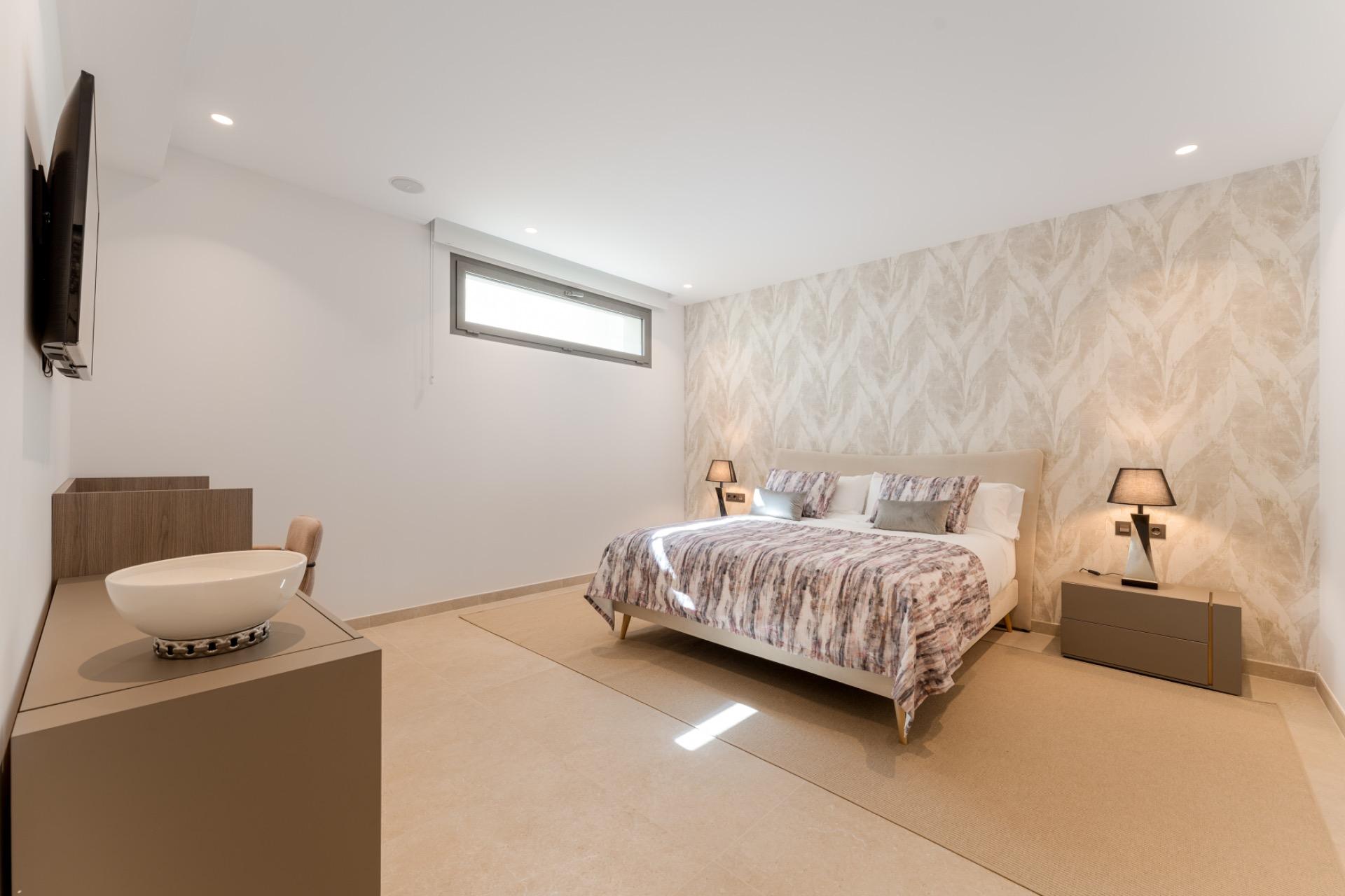 VILLA DE LUJO EN NUEVA ANDALUCIA, LA CERQUILLA, MARBELLA - foto 31