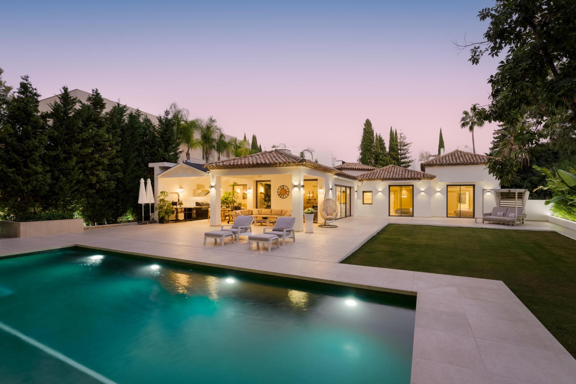 VILLA DE LUJO EN NUEVA ANDALUCIA, LA CERQUILLA, MARBELLA - foto 49