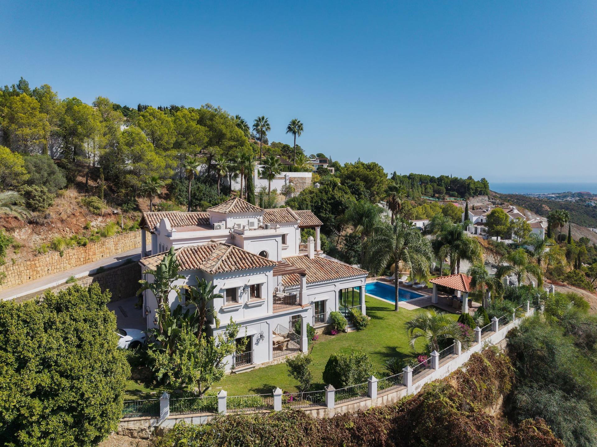 VILLA DE LUJO EN BENAHAVÍS, EL MADROÑAL, MARBELLA