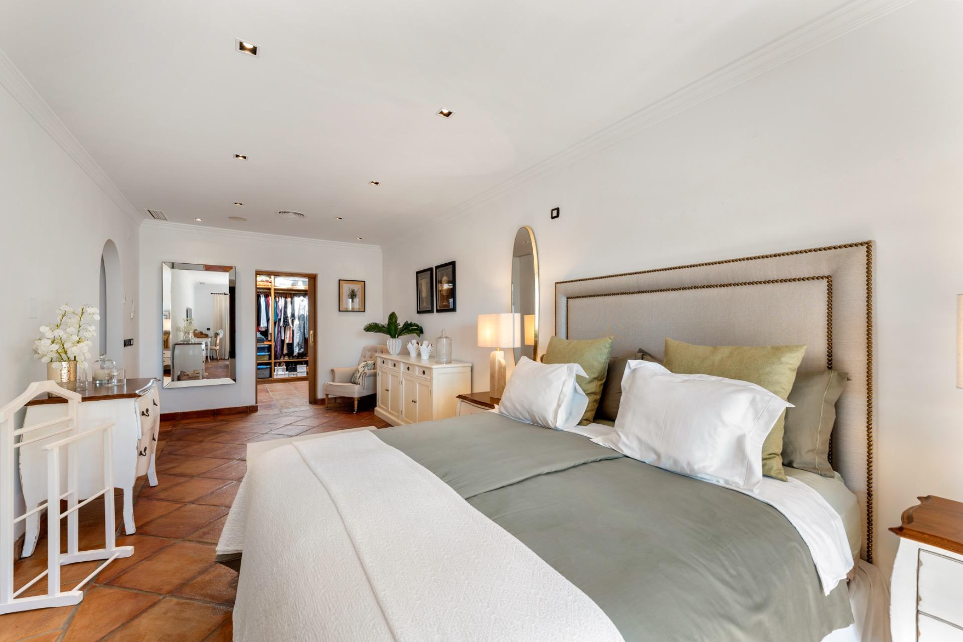 VILLA DE LUJO EN BENAHAVÍS, EL MADROÑAL, MARBELLA - foto 25