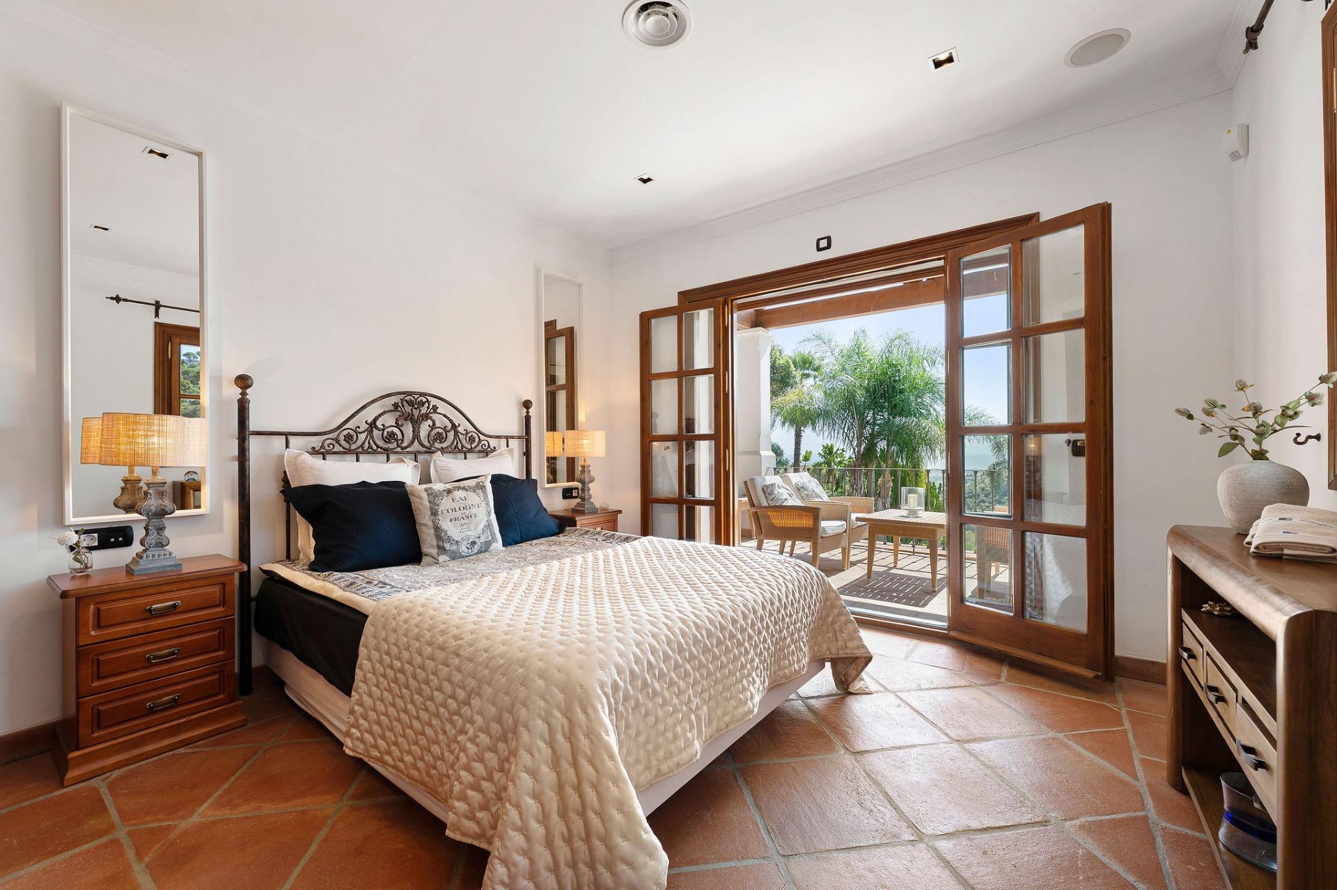 VILLA DE LUJO EN BENAHAVÍS, EL MADROÑAL, MARBELLA - foto 27