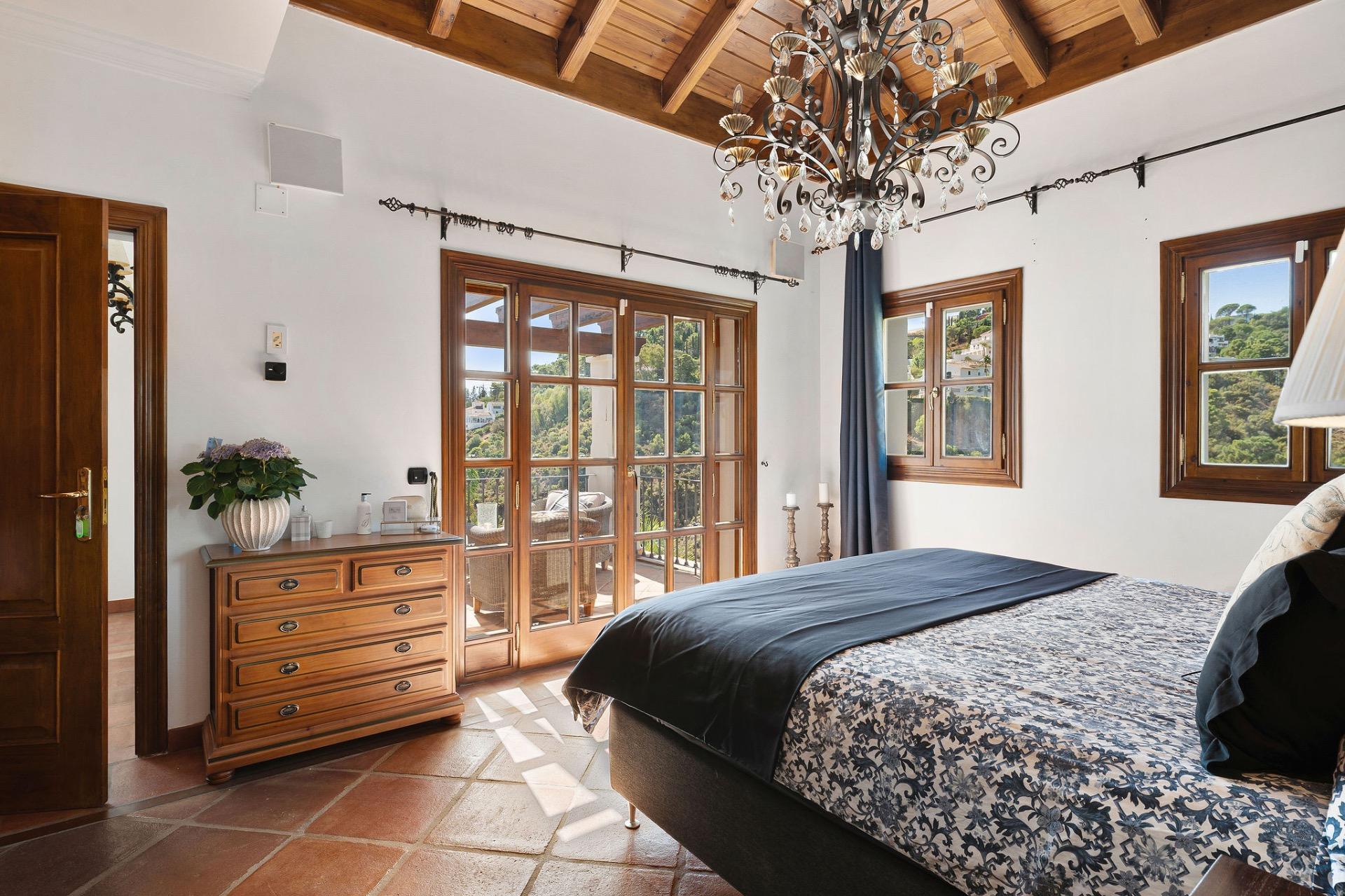 VILLA DE LUJO EN BENAHAVÍS, EL MADROÑAL, MARBELLA - foto 28