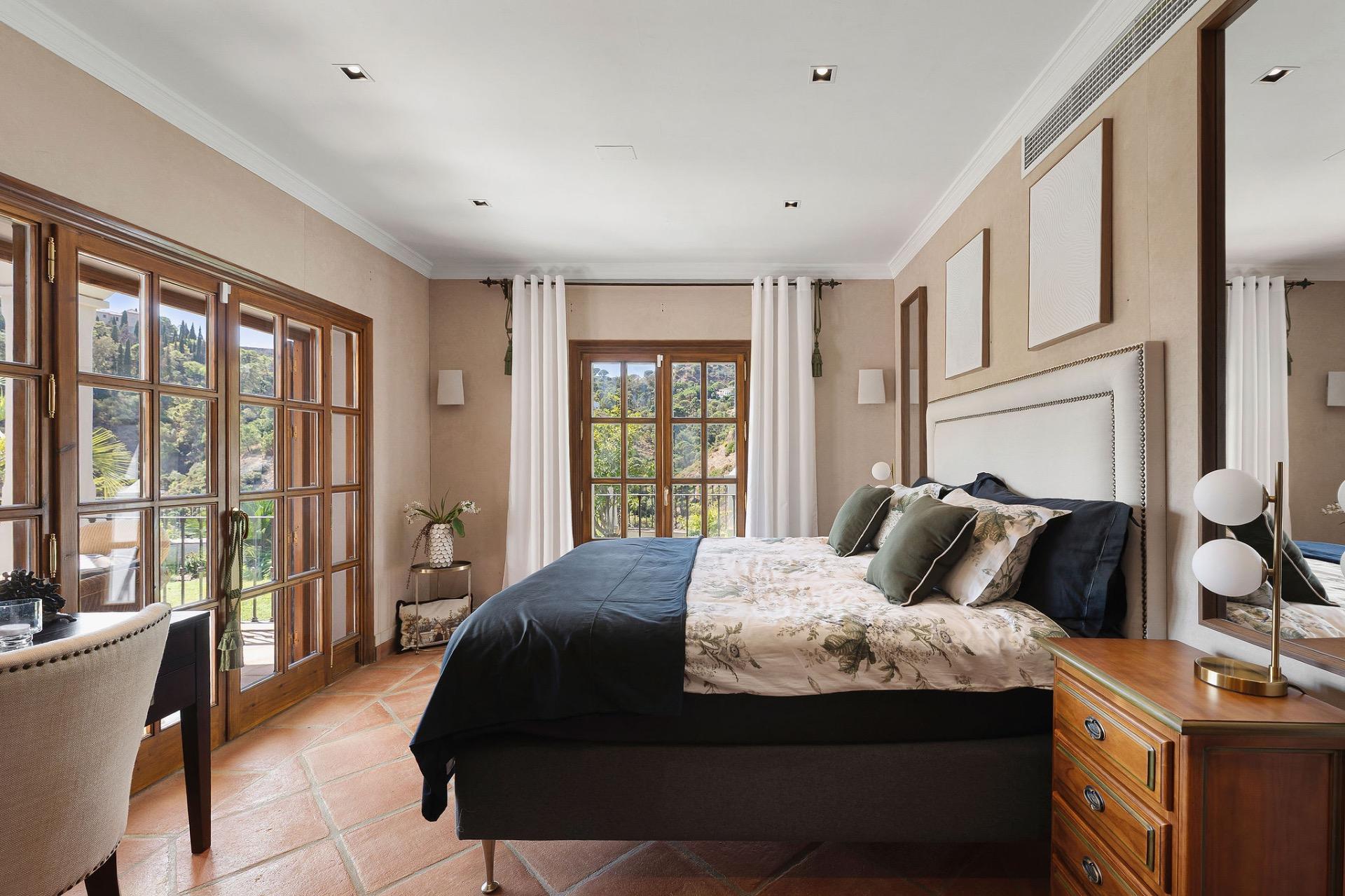 VILLA DE LUJO EN BENAHAVÍS, EL MADROÑAL, MARBELLA - foto 29