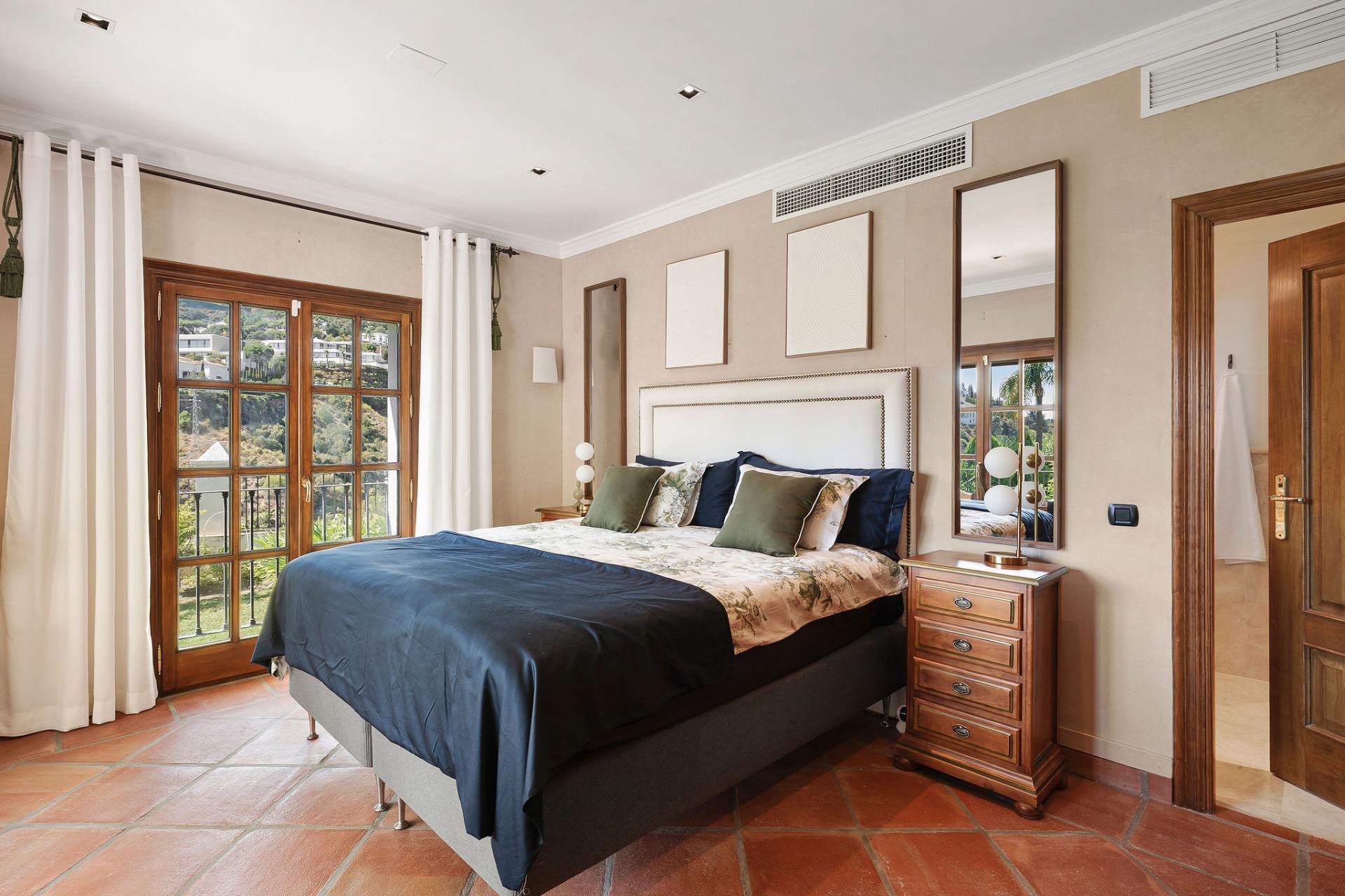 VILLA DE LUJO EN BENAHAVÍS, EL MADROÑAL, MARBELLA - foto 30
