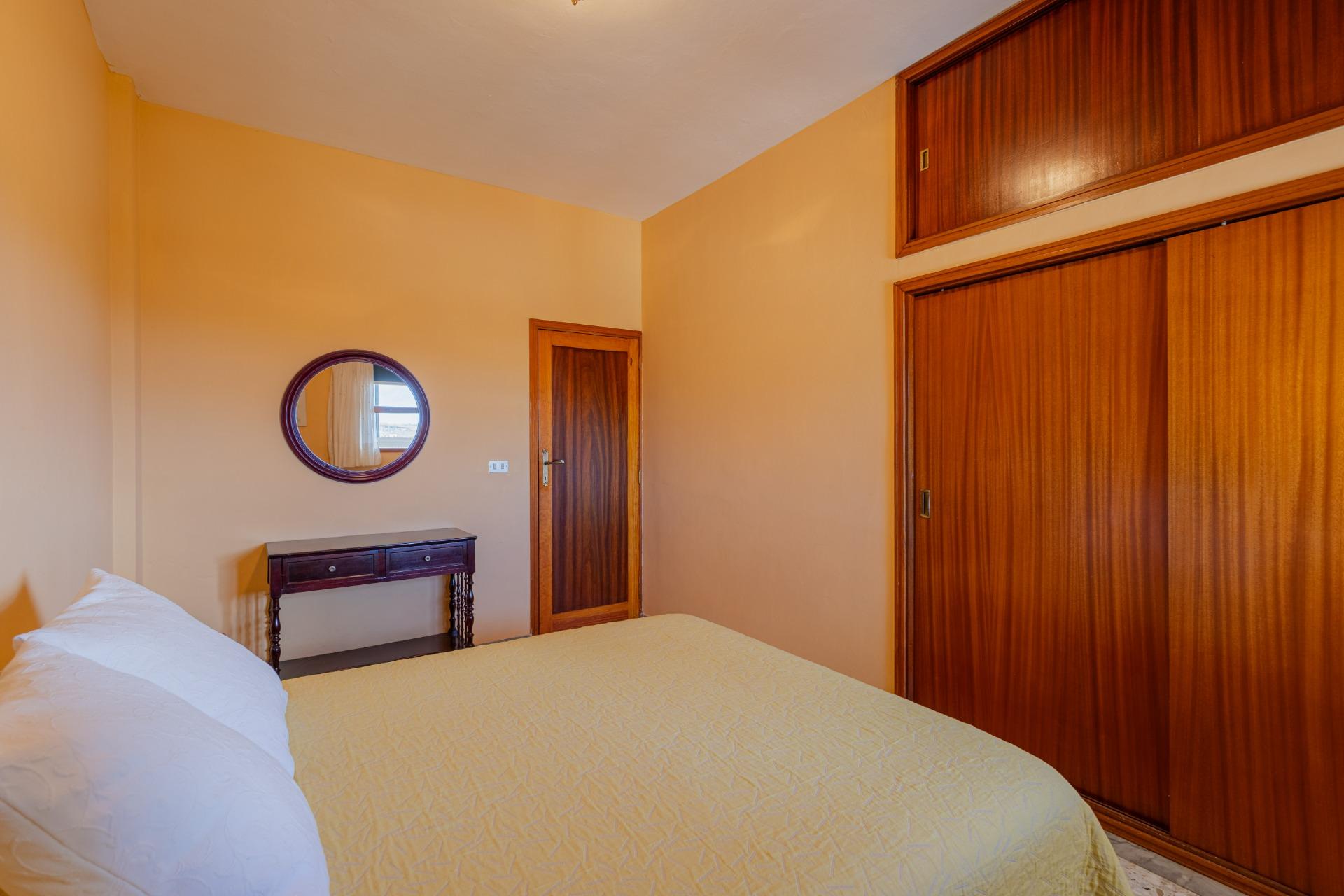 ¡Una vivienda única en Arico con tres niveles, amplios espac - foto 13