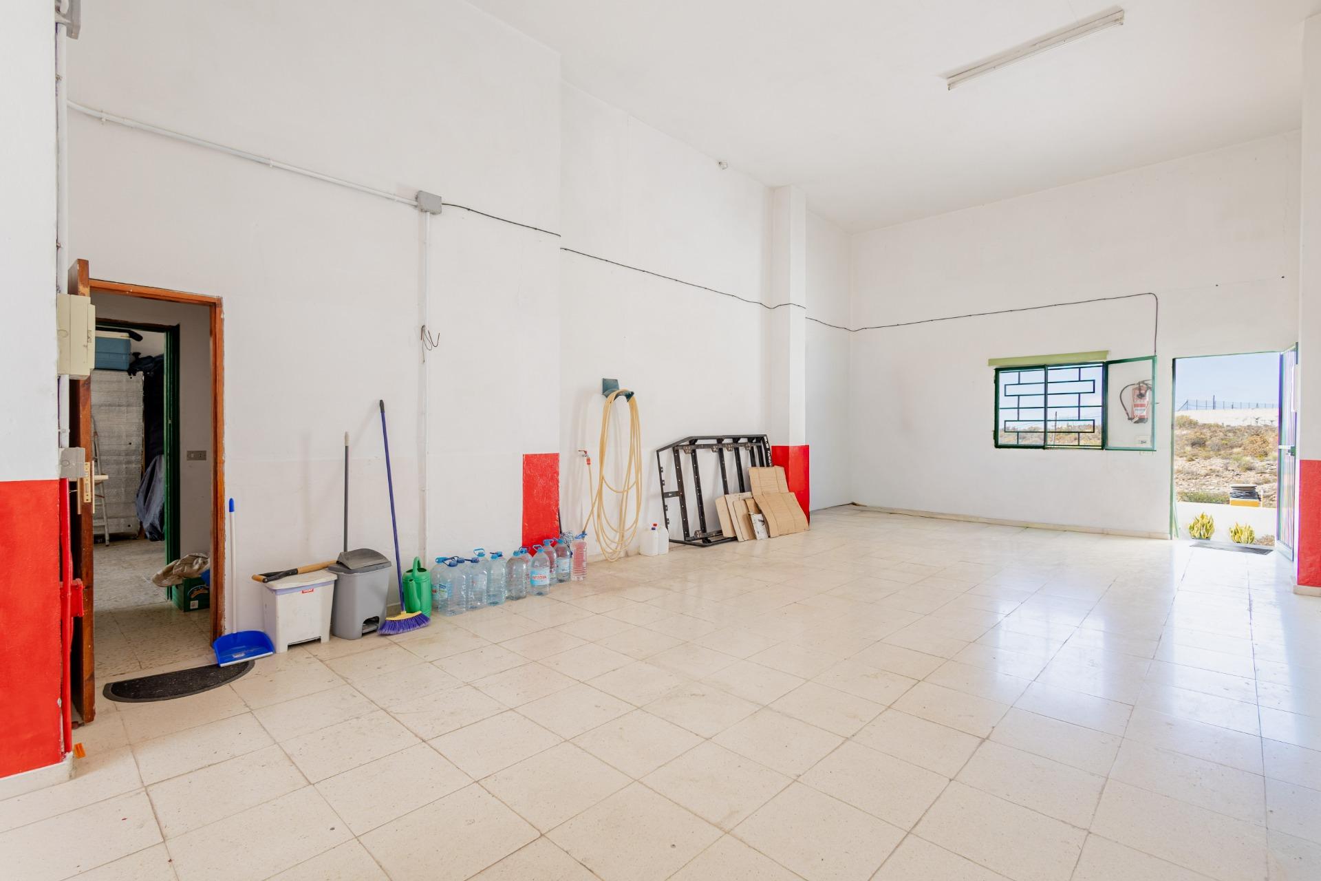 ¡Una vivienda única en Arico con tres niveles, amplios espac - foto 37