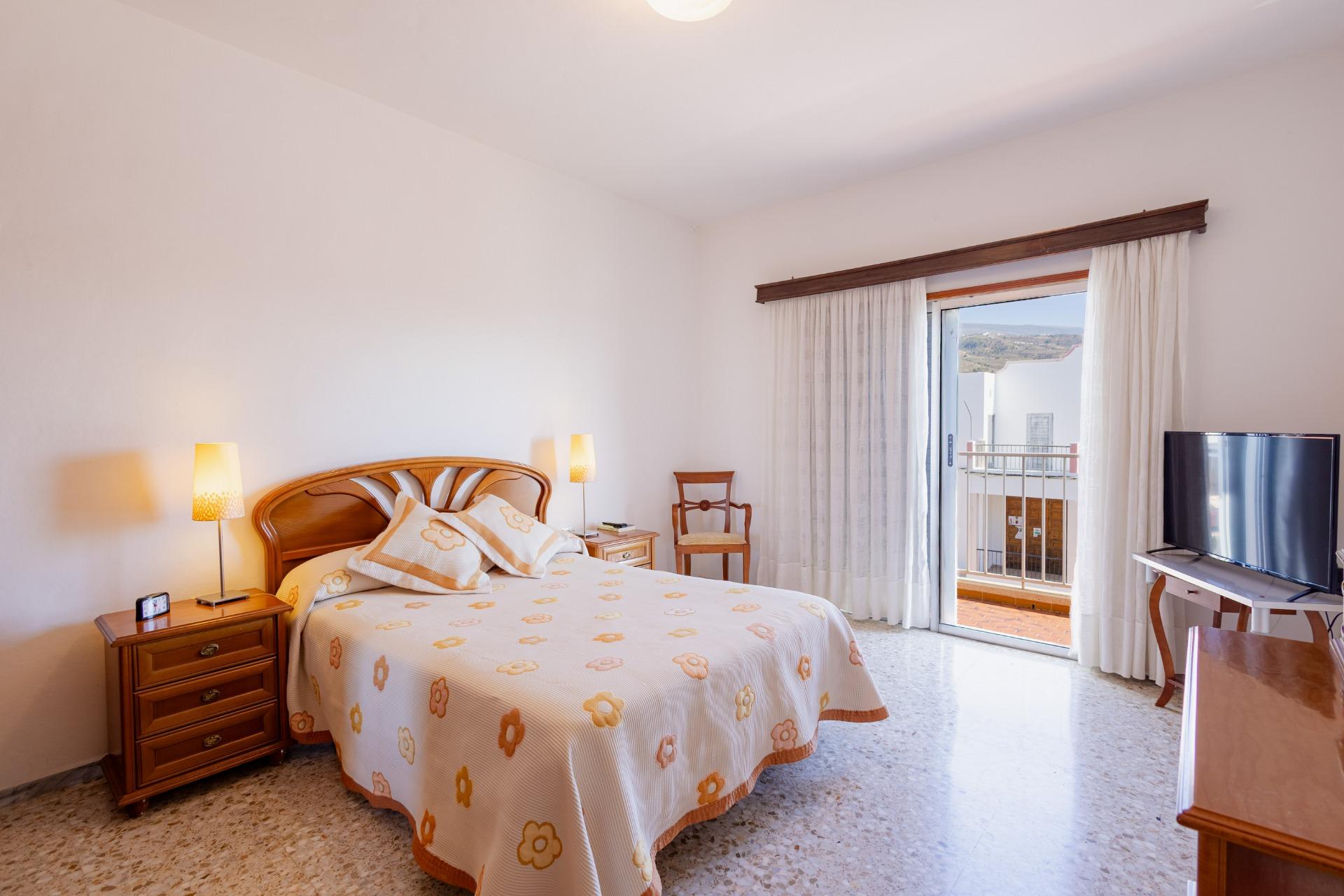 ¡Una vivienda única en Arico con tres niveles, amplios espac - foto 7