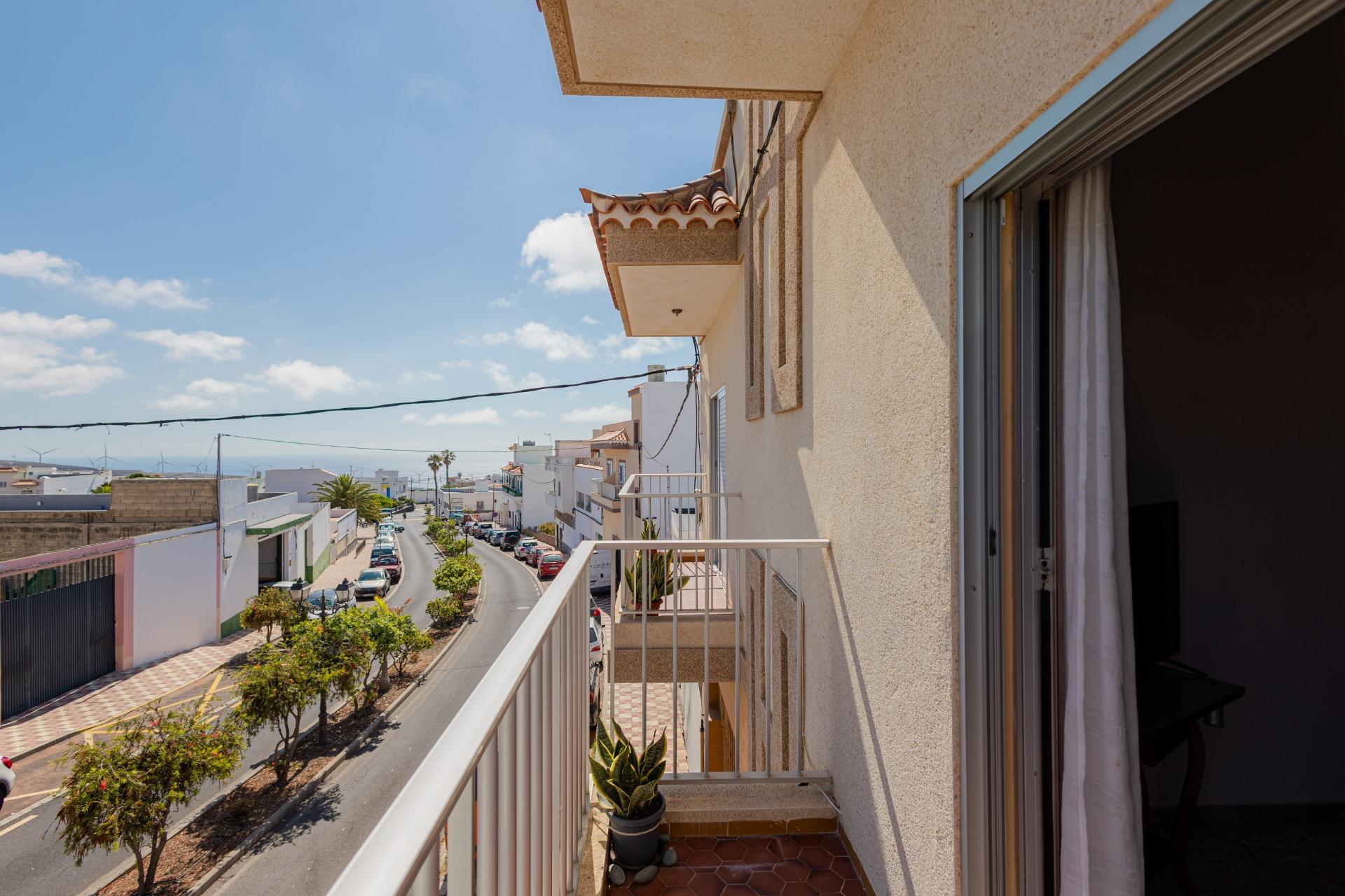 ¡Una vivienda única en Arico con tres niveles, amplios espac - foto 9