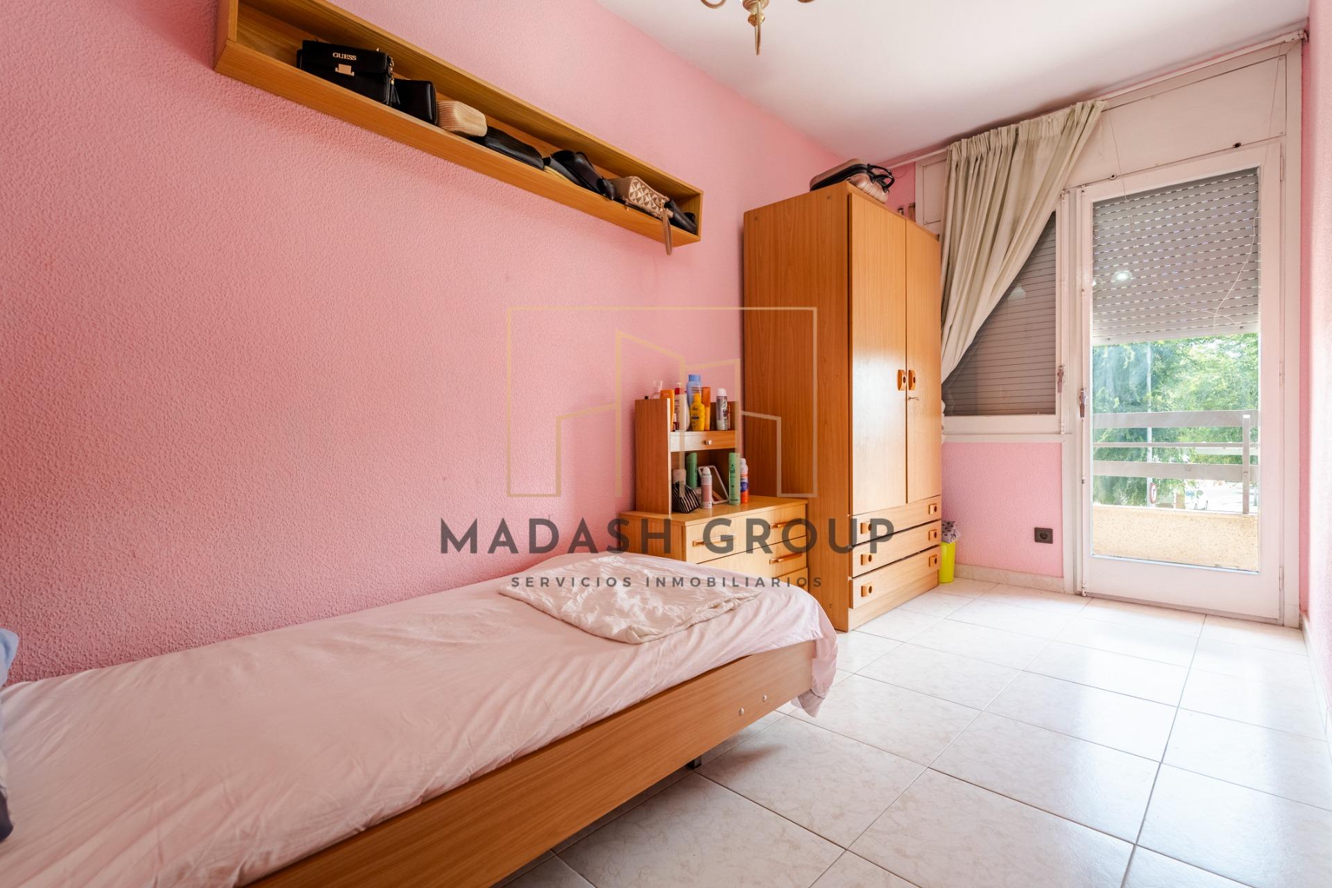 Adosado de 142 m2 con jardín, terraza y chimenea en Sant Sal - foto 14