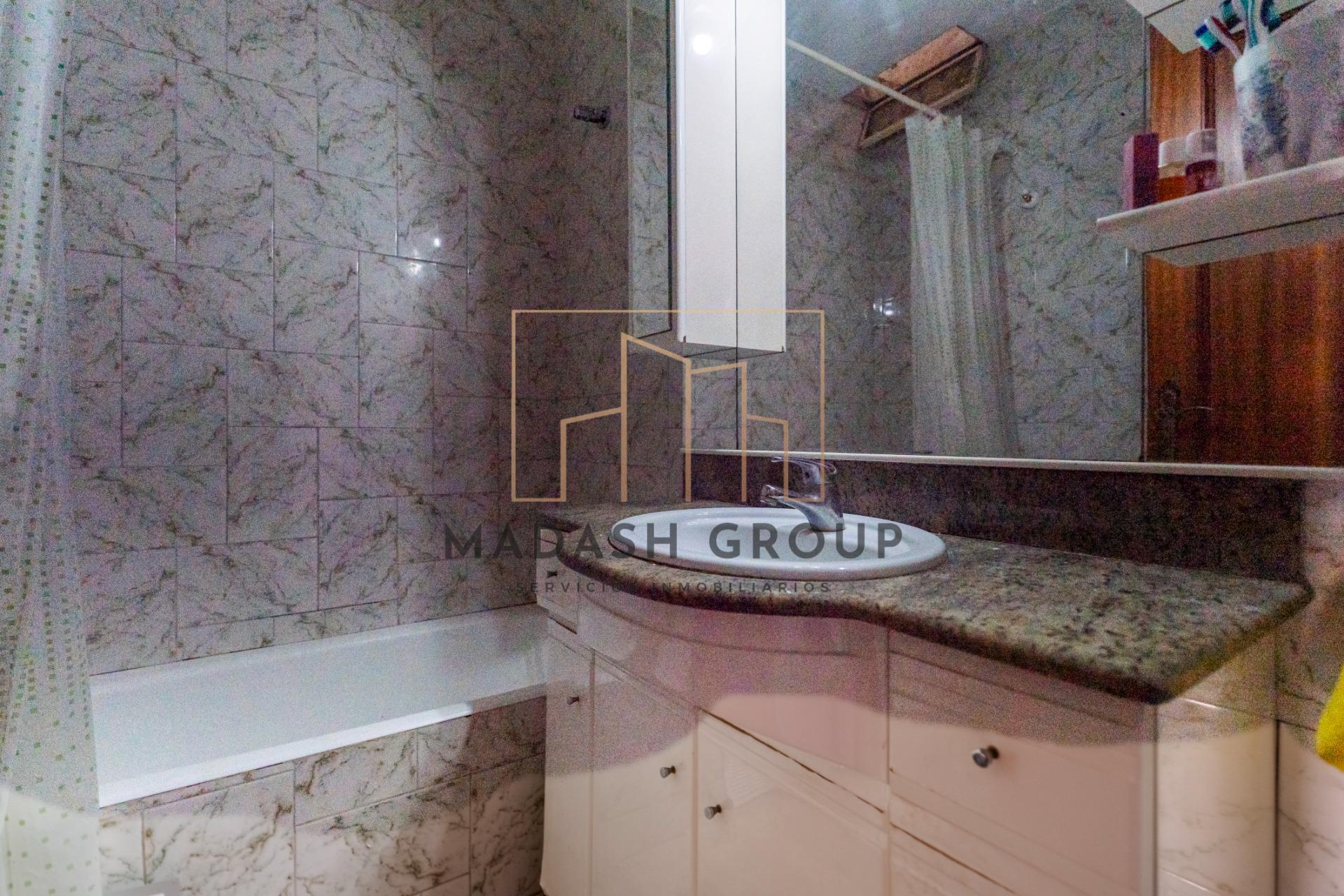 Adosado de 142 m2 con jardín, terraza y chimenea en Sant Sal - foto 16