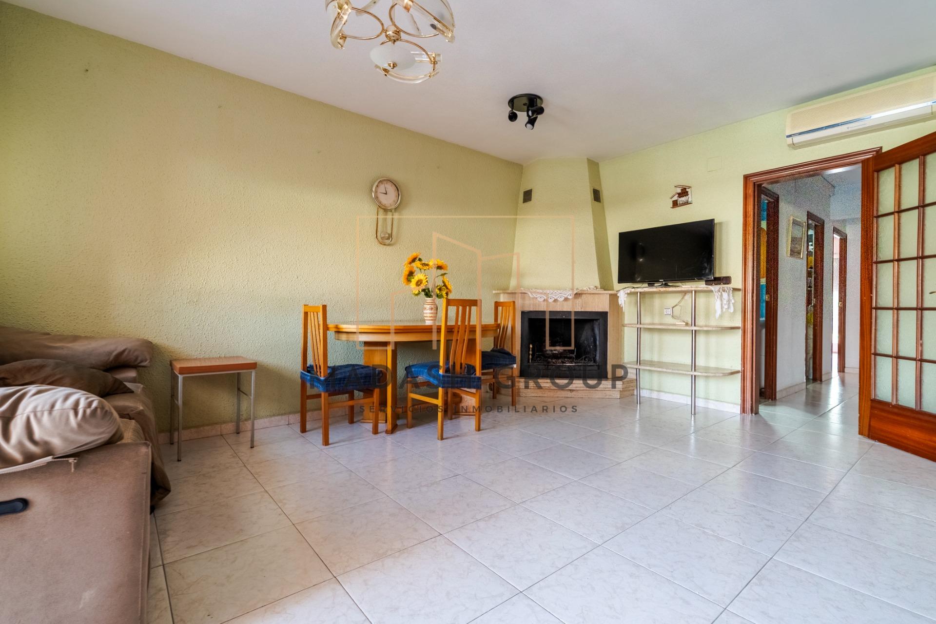 Adosado de 142 m2 con jardín, terraza y chimenea en Sant Sal - foto 25