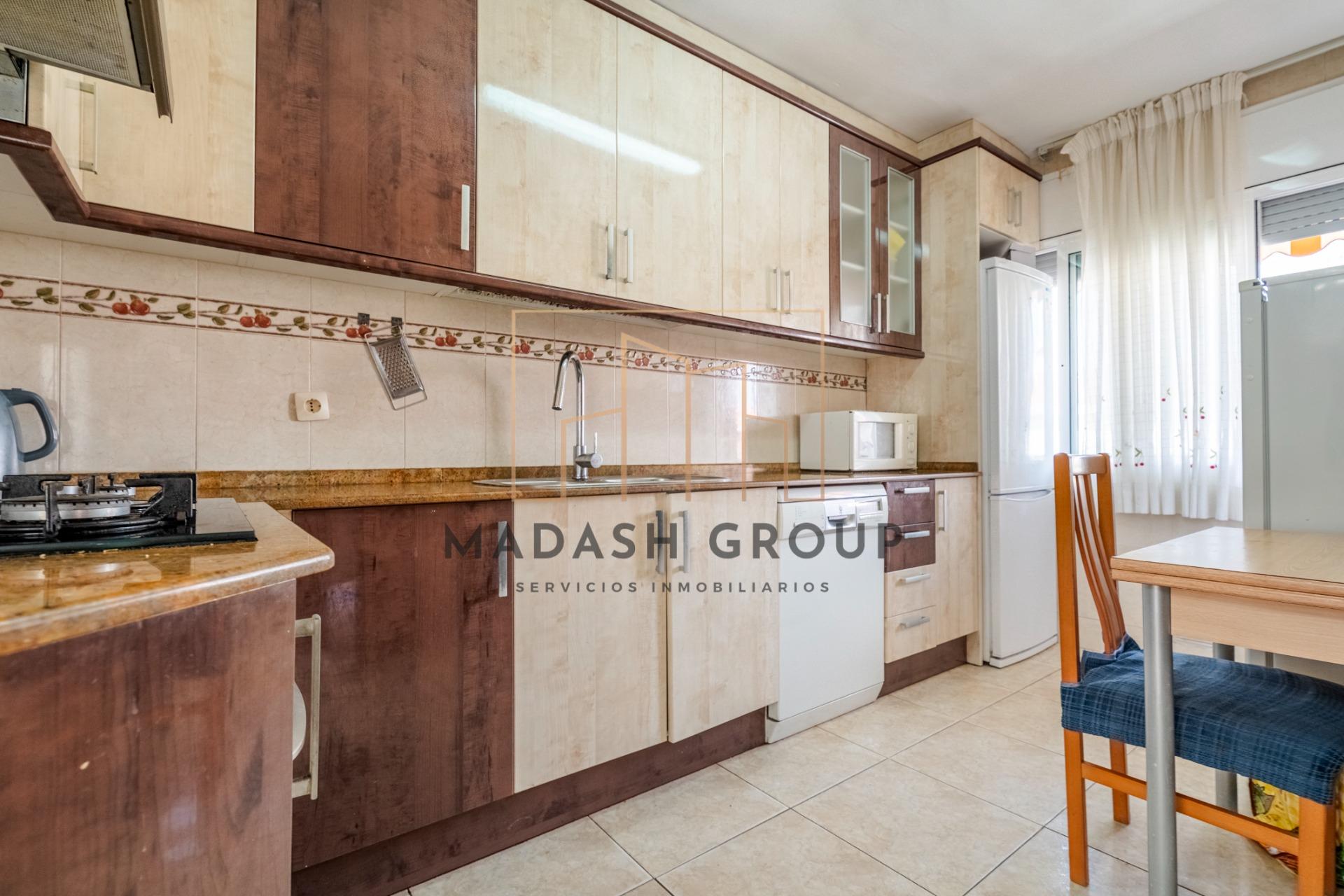 Adosado de 142 m2 con jardín, terraza y chimenea en Sant Sal - foto 6