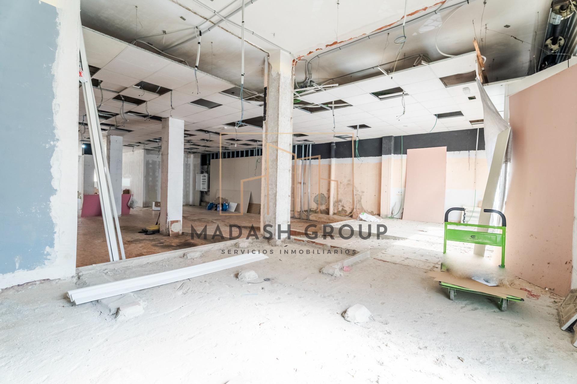 Local comercial reformado en una ubicación estratégica de El - foto 2