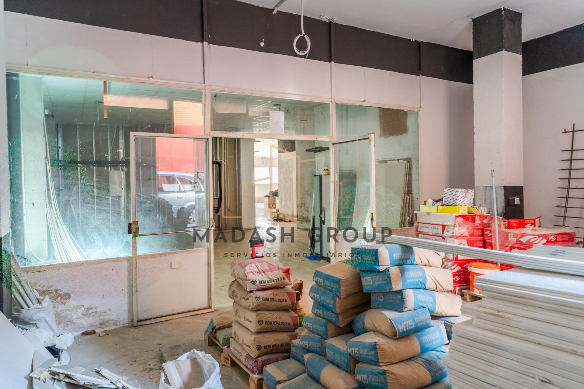 Local comercial reformado en una ubicación estratégica de El - foto 24