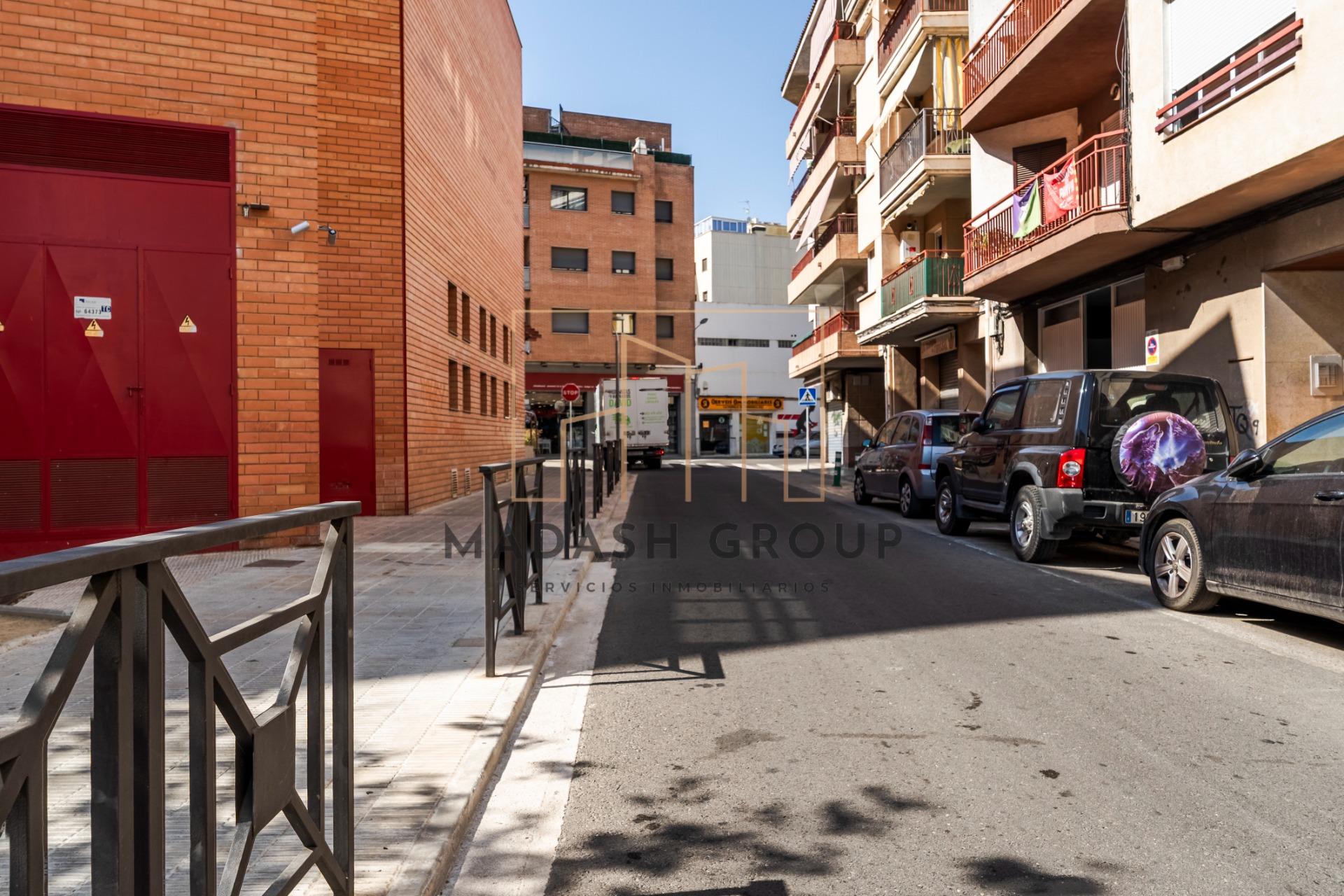 Local comercial reformado en una ubicación estratégica de El - foto 26