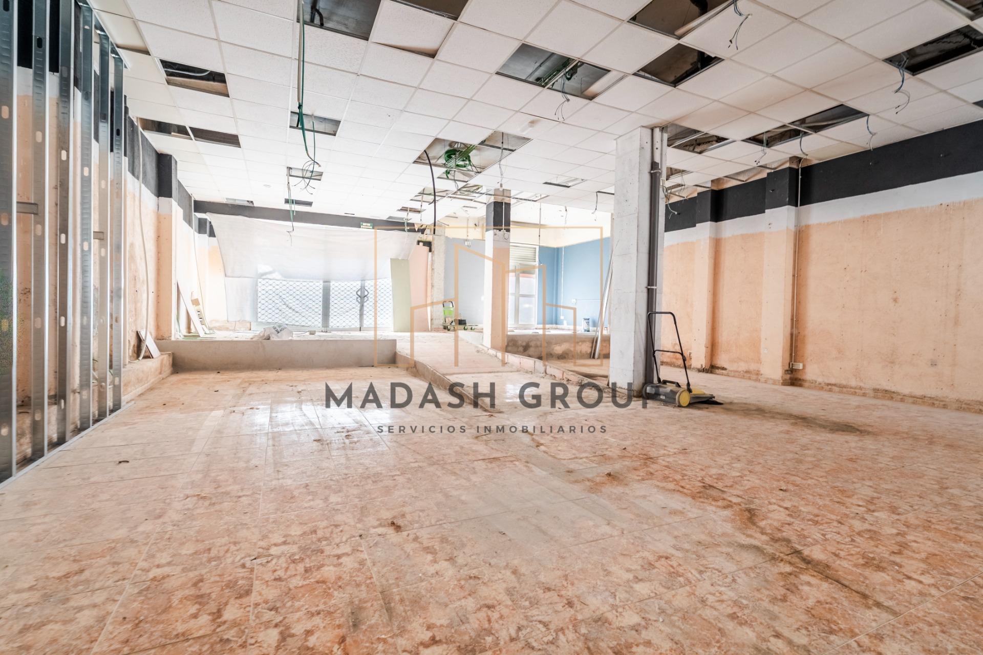 Local comercial reformado en una ubicación estratégica de El - foto 6