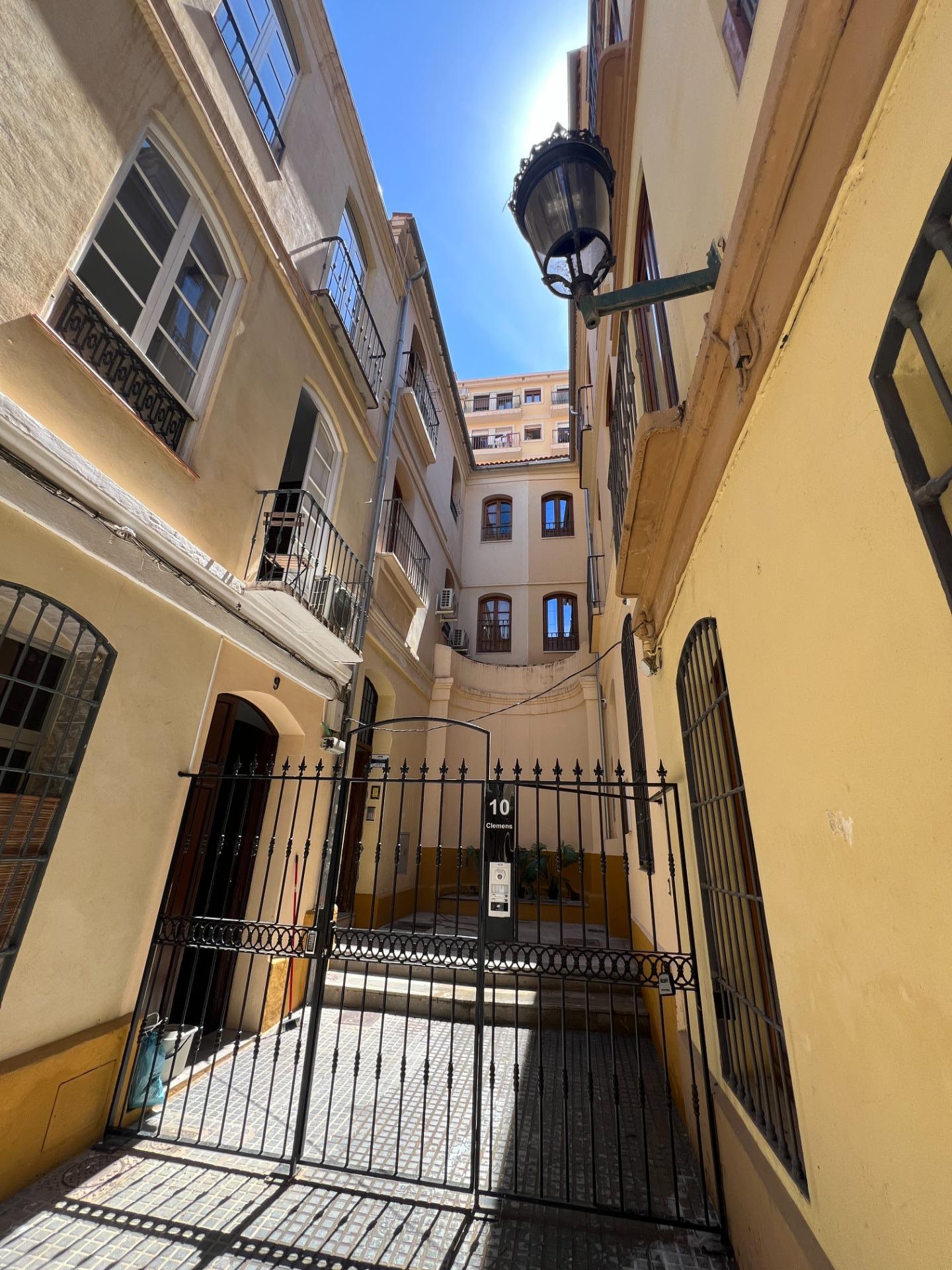 Rentabilidad Inmediata en el Centro Histórico de Málaga: Lot - foto 4