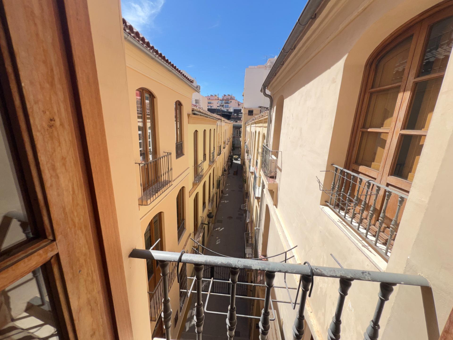 Rentabilidad Inmediata en el Centro Histórico de Málaga: Lot - foto 5