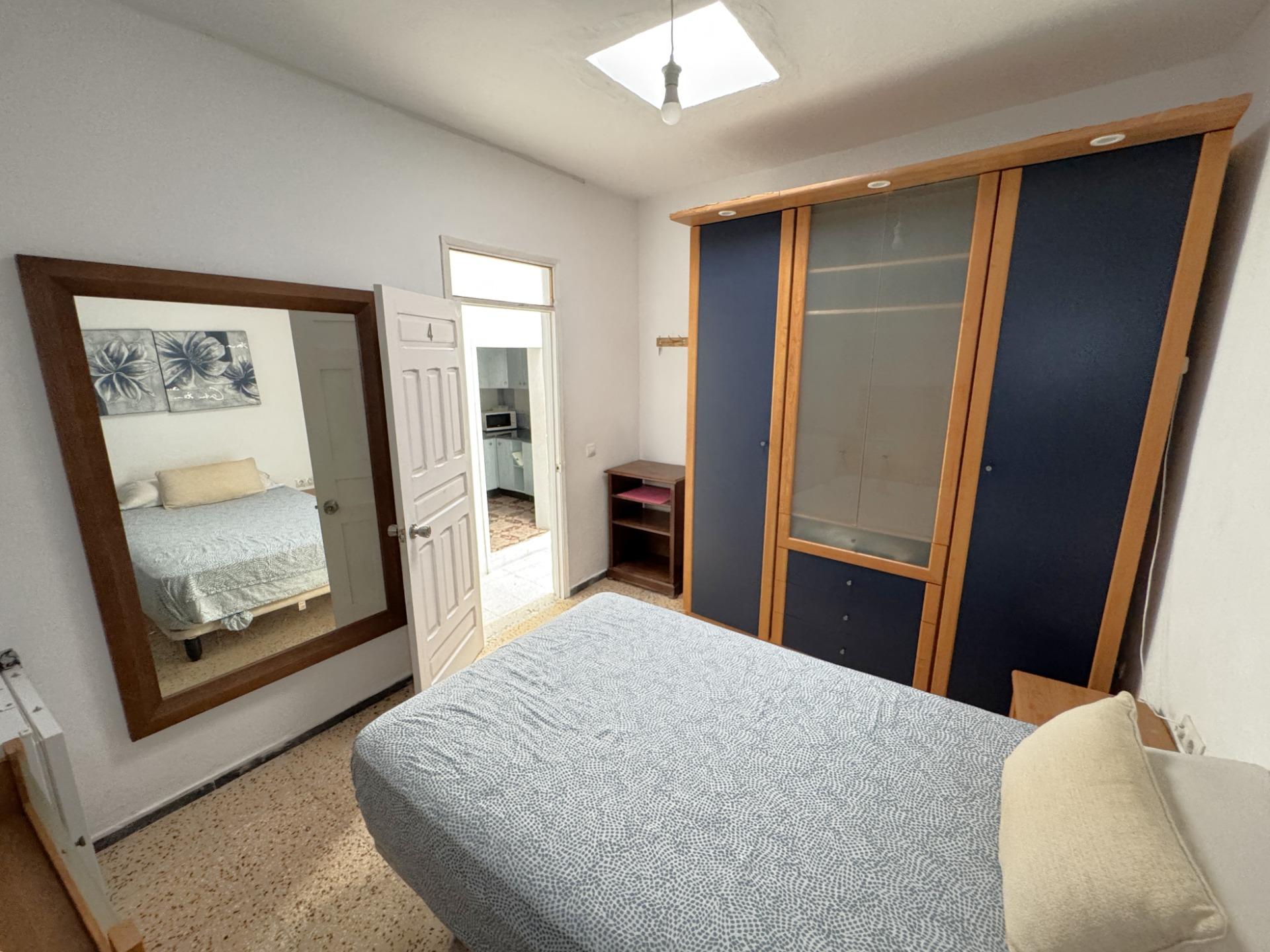 Casa terrera de 6 habitaciones con gran potencial de inversi - foto 11