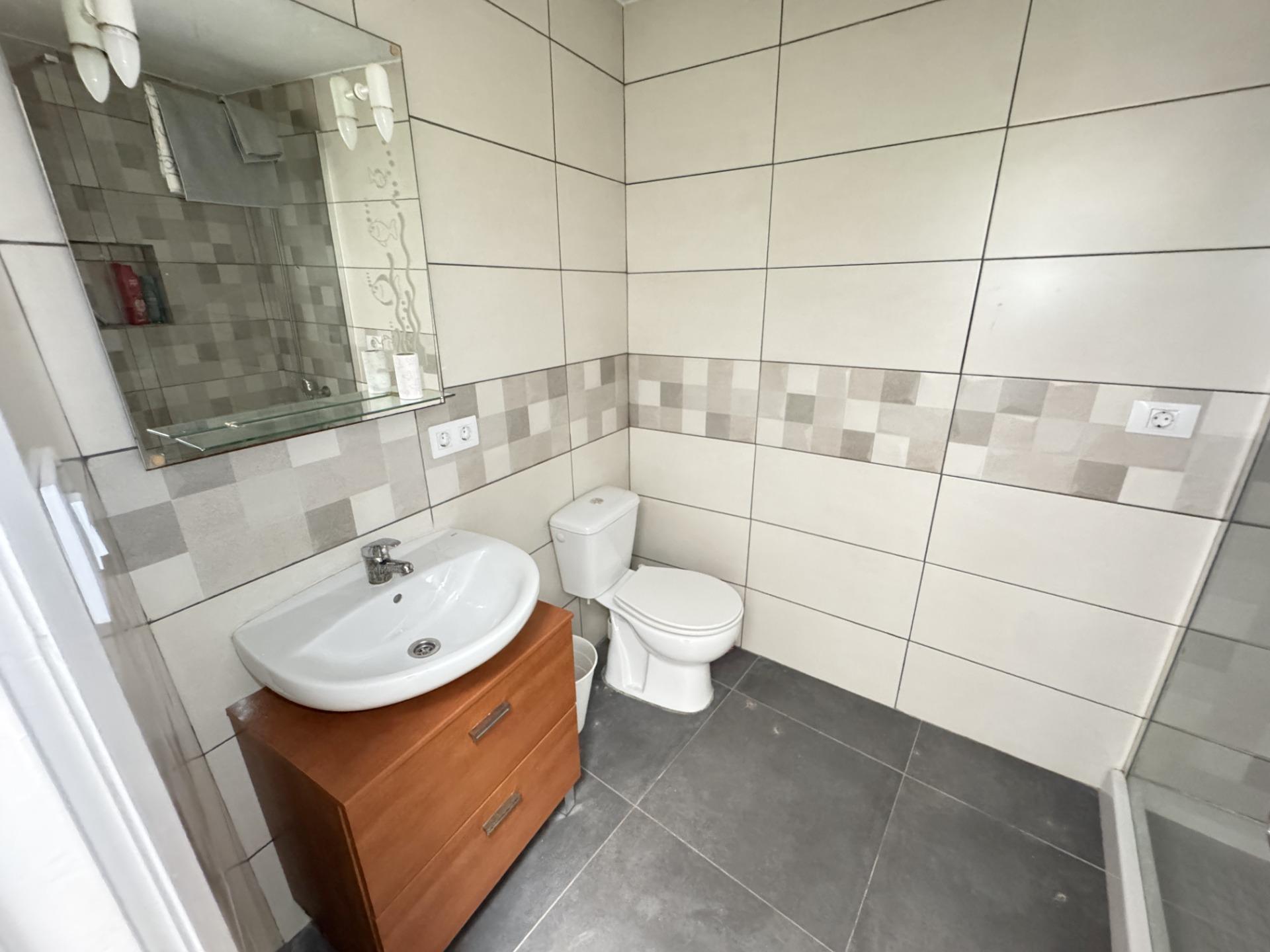 Casa terrera de 6 habitaciones con gran potencial de inversi - foto 14