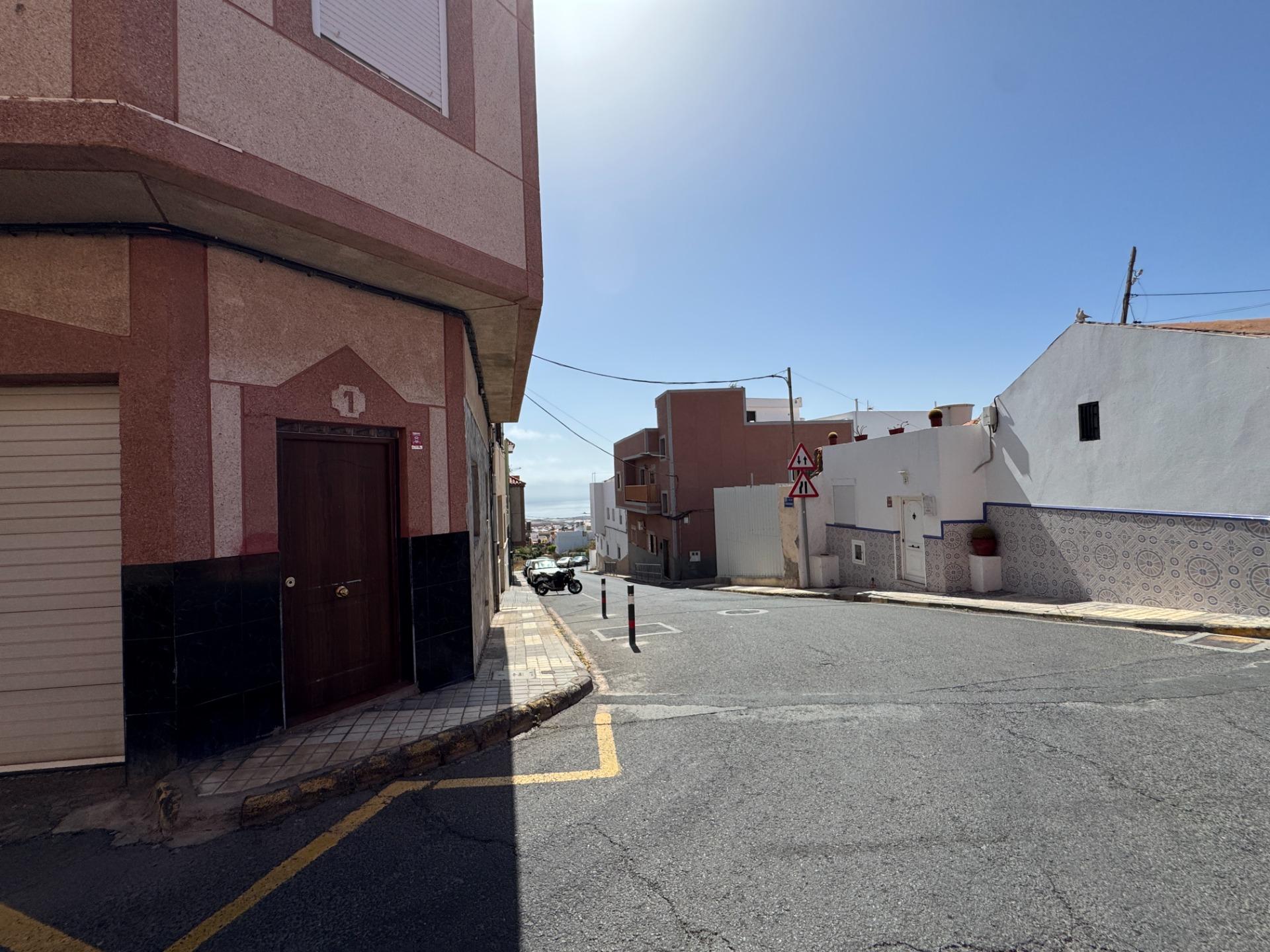 Casa terrera de 6 habitaciones con gran potencial de inversi - foto 36