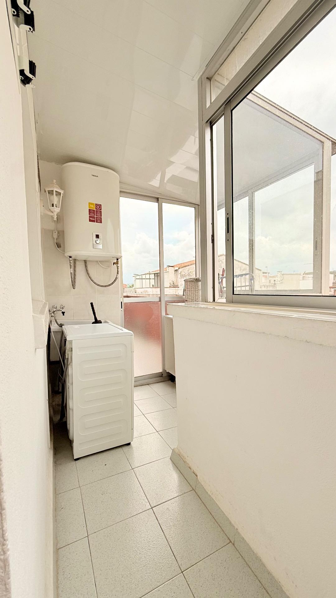 ¡Tu Paraíso en Cunit: Moderno Ático Reformado a Pasos del Ma - foto 14
