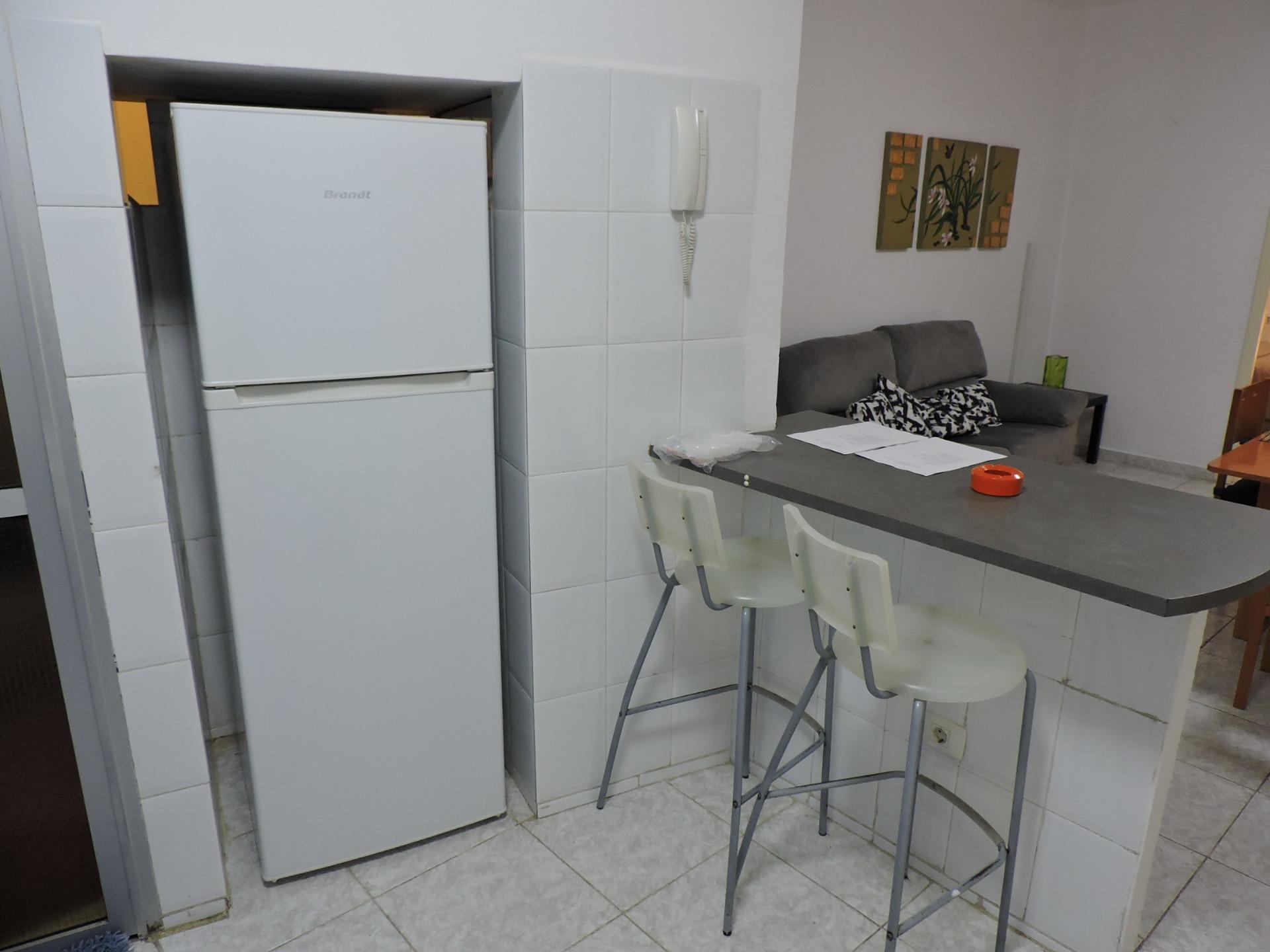 Habitación para Profesionales en La Salle (Santa Cruz) Todo  - foto 7