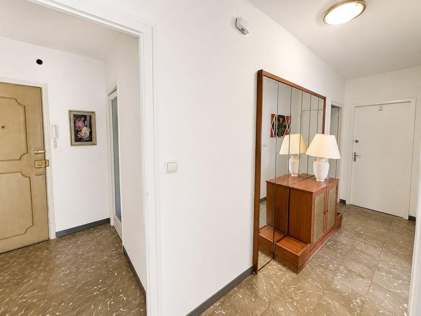 Habitación en alquiler en el centro de Manresa - foto 2
