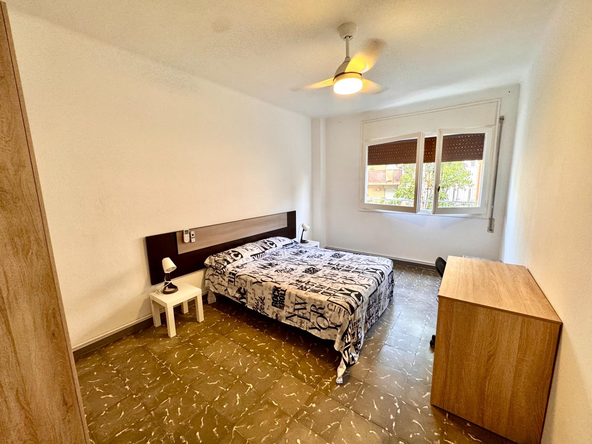 Habitación en alquiler en el centro de Manresa - foto 11