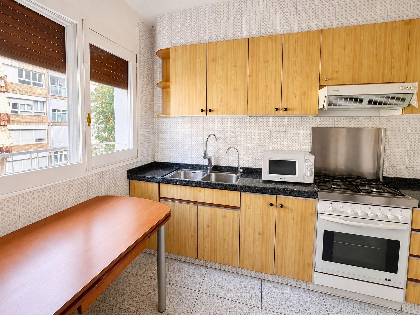 Habitación en alquiler en el centro de Manresa - foto 4