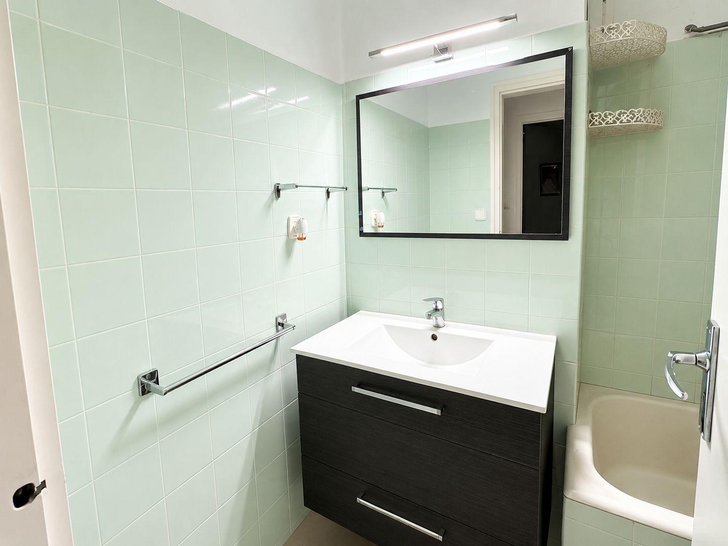 Habitación en alquiler en el centro de Manresa - foto 6