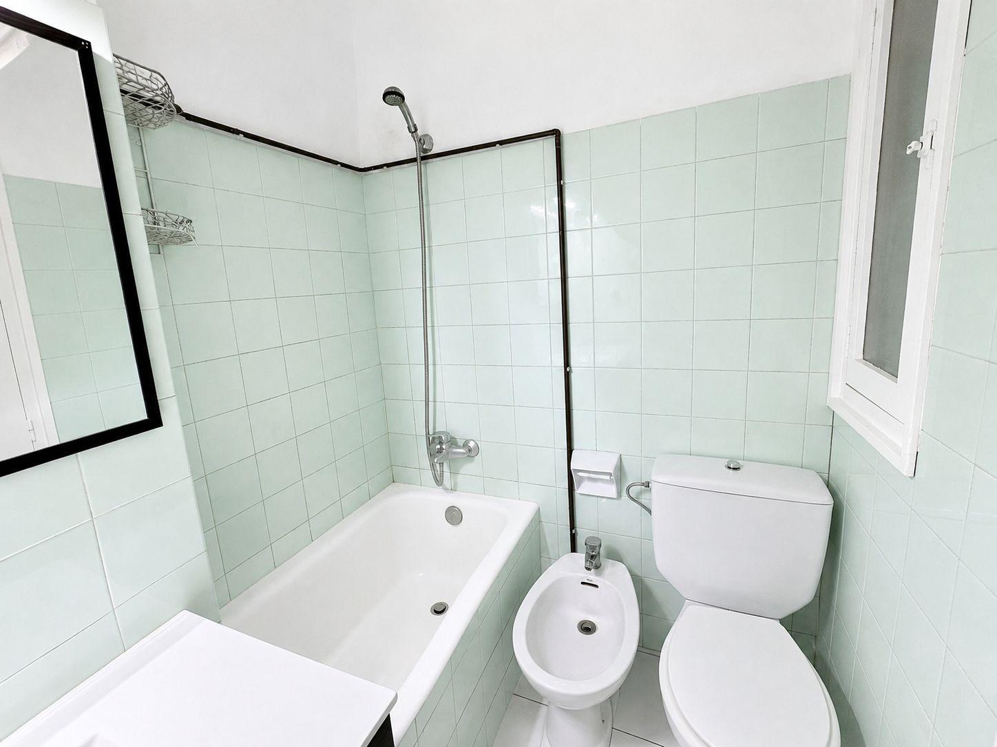 Habitación en alquiler en el centro de Manresa - foto 7