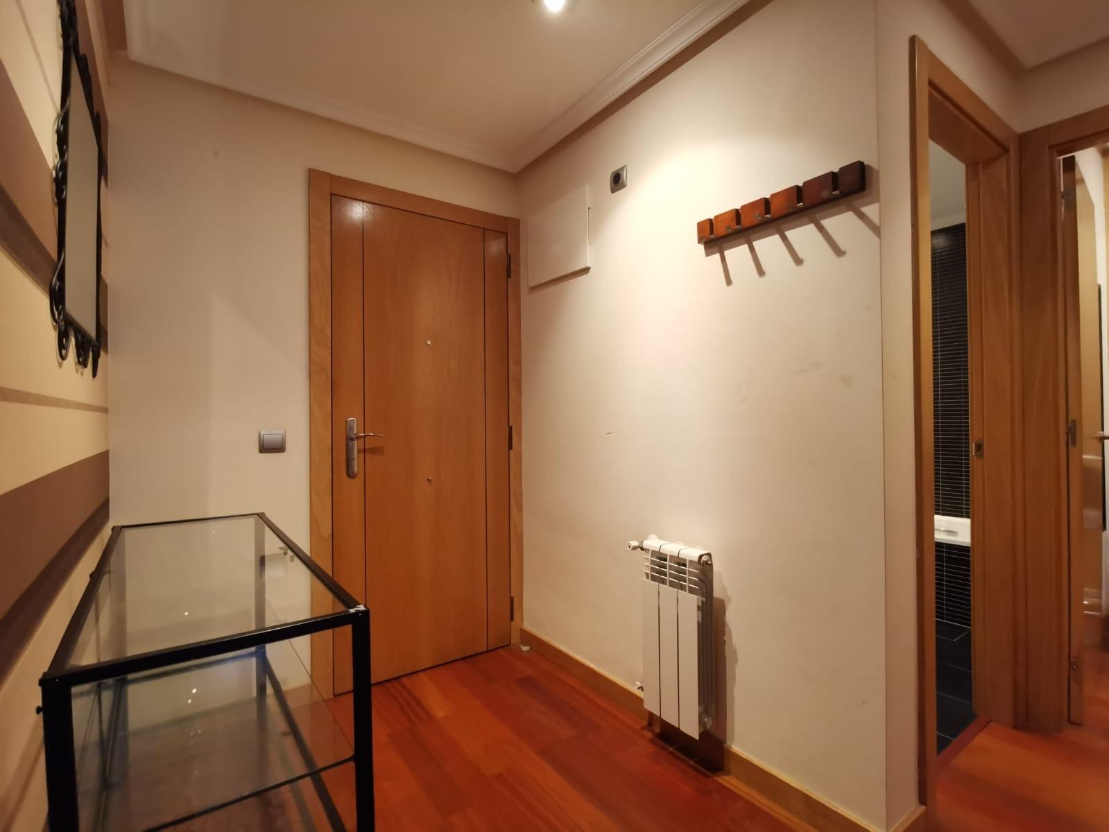 Piso de dos dormitorios en alquiler junto al HUCA y Los Prad - foto 14