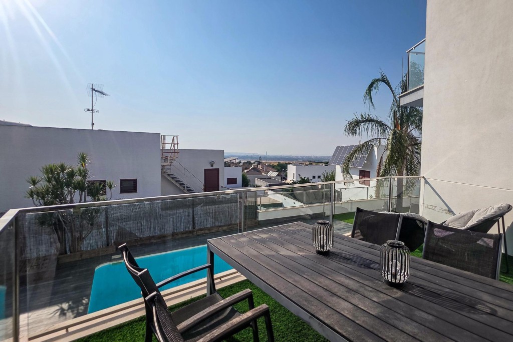 Villa Premium en Venta – Dos Hermanas, a solo 15 minutos de  - foto 37