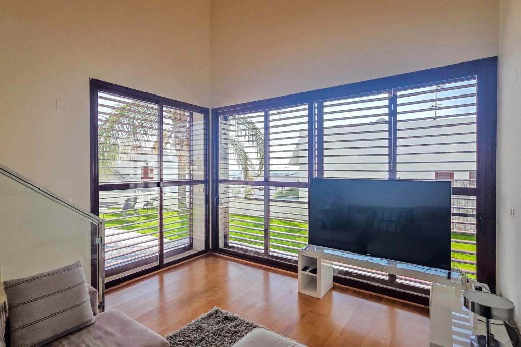 Villa Premium en Venta – Dos Hermanas, a solo 15 minutos de  - foto 9