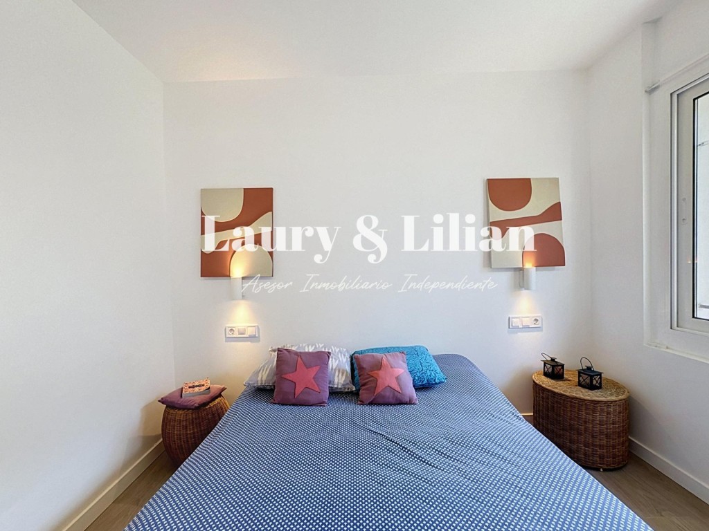 Apartamento de 2 dormitorios totalmente reformado, con aparc - foto 12